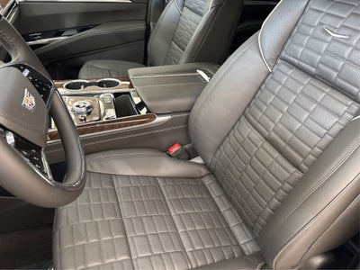 2025 Cadillac Escalade Sport Platinum