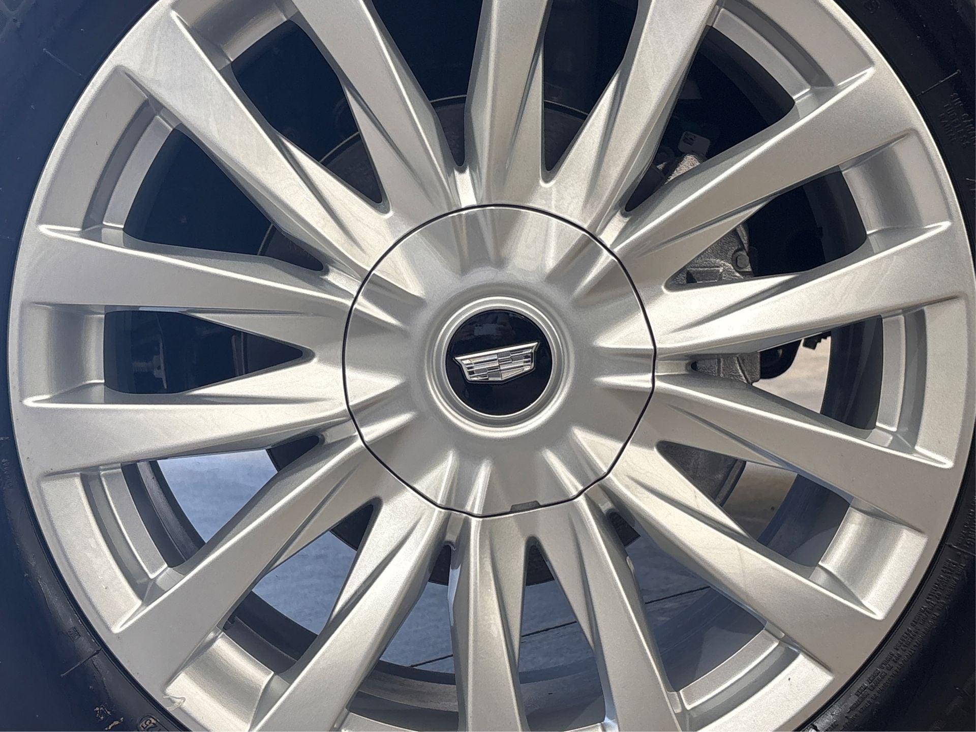 2025 Cadillac Escalade ESV Luxury