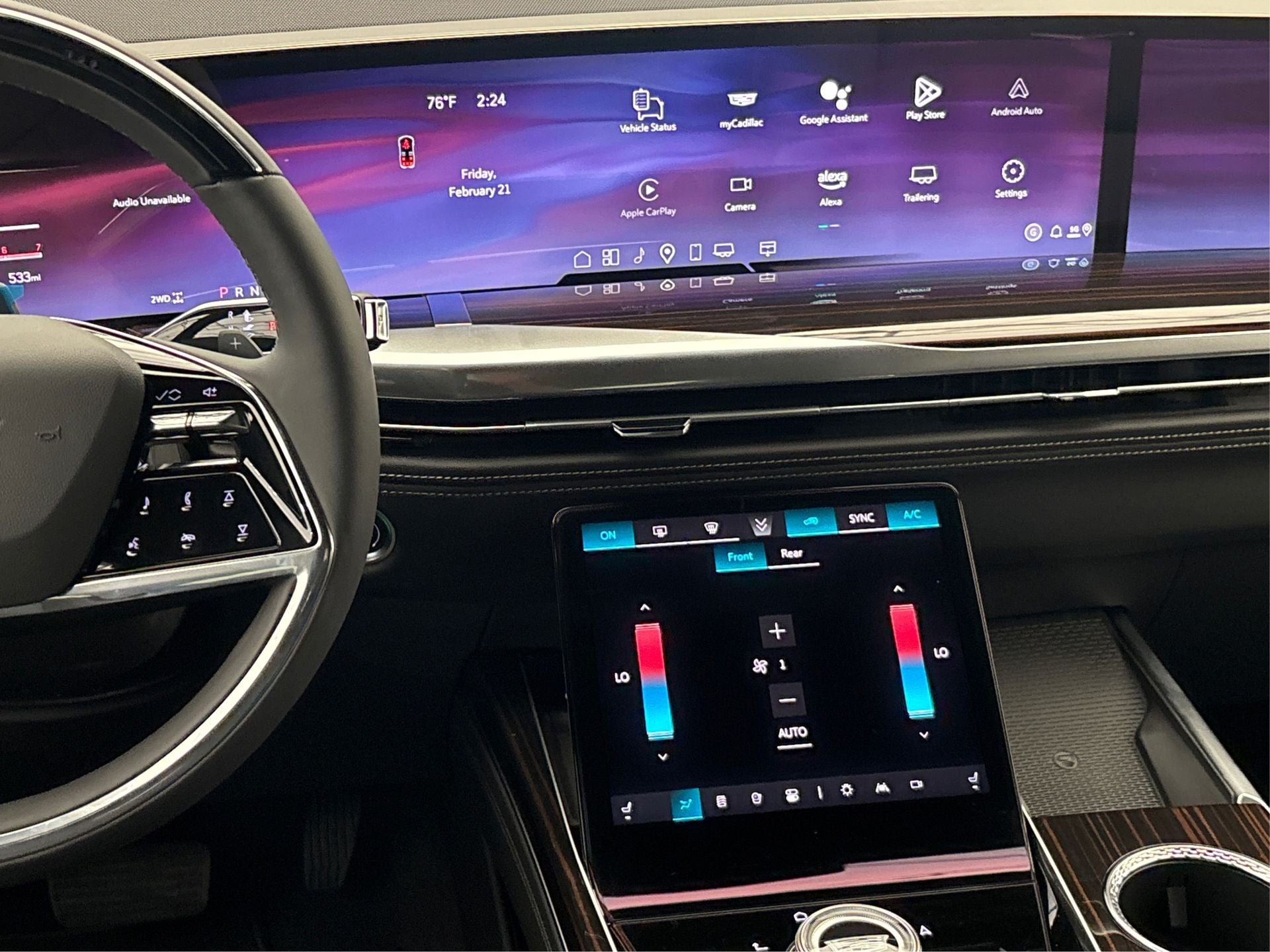 2025 Cadillac Escalade ESV Luxury