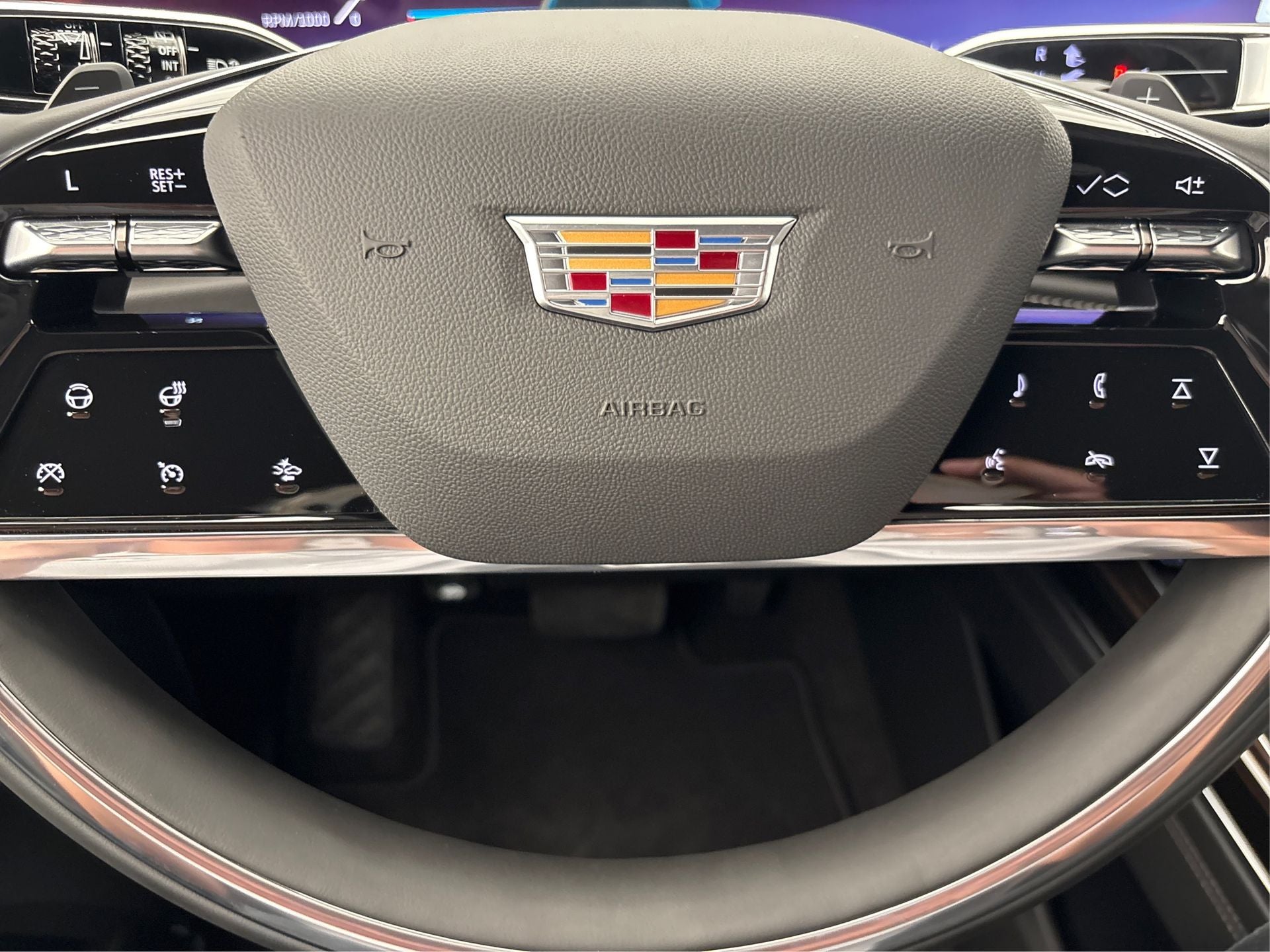 2025 Cadillac Escalade ESV Luxury