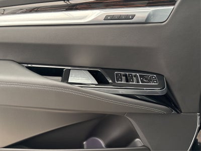 2025 Cadillac Escalade ESV Luxury