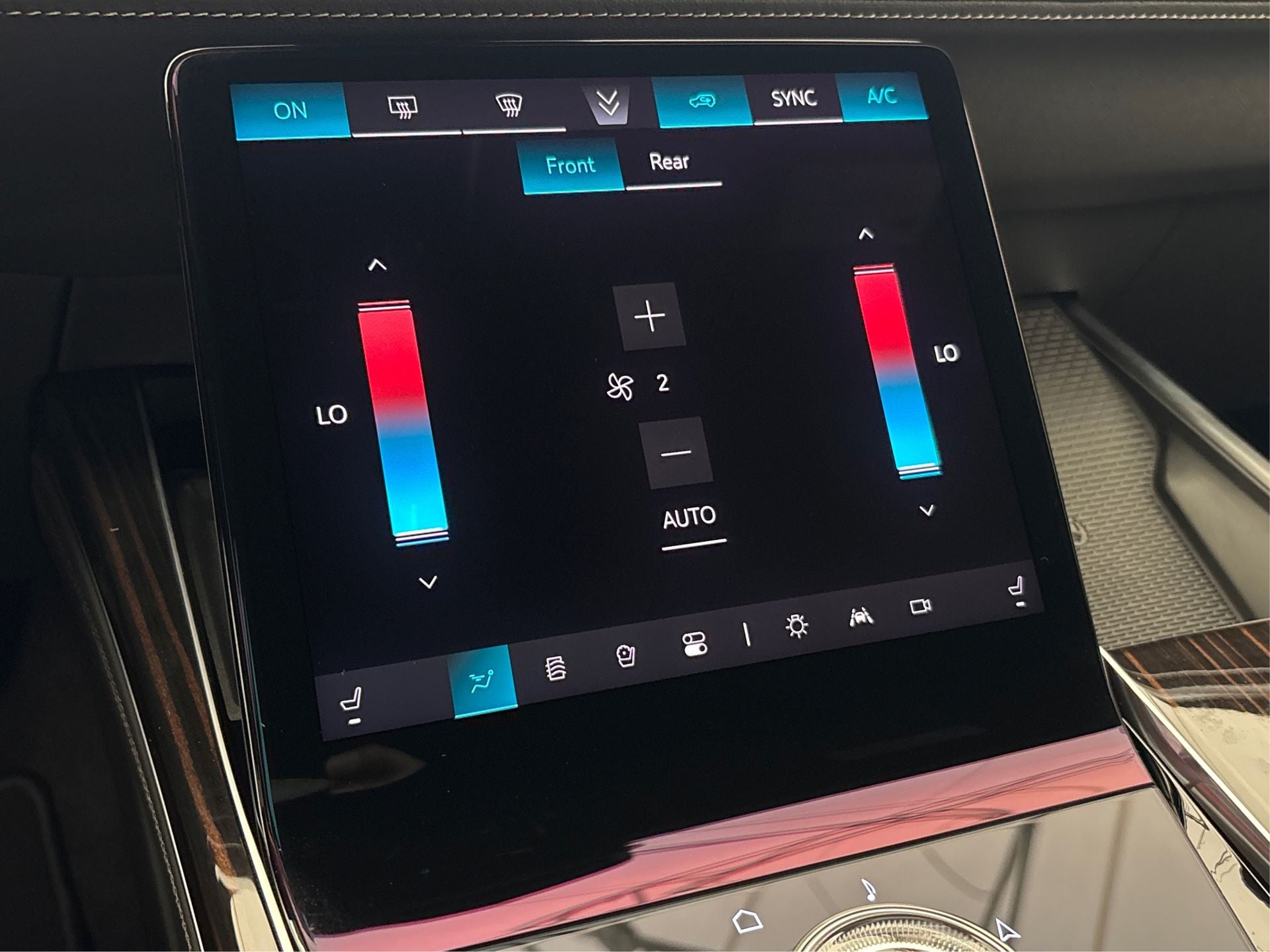 2025 Cadillac Escalade ESV Luxury