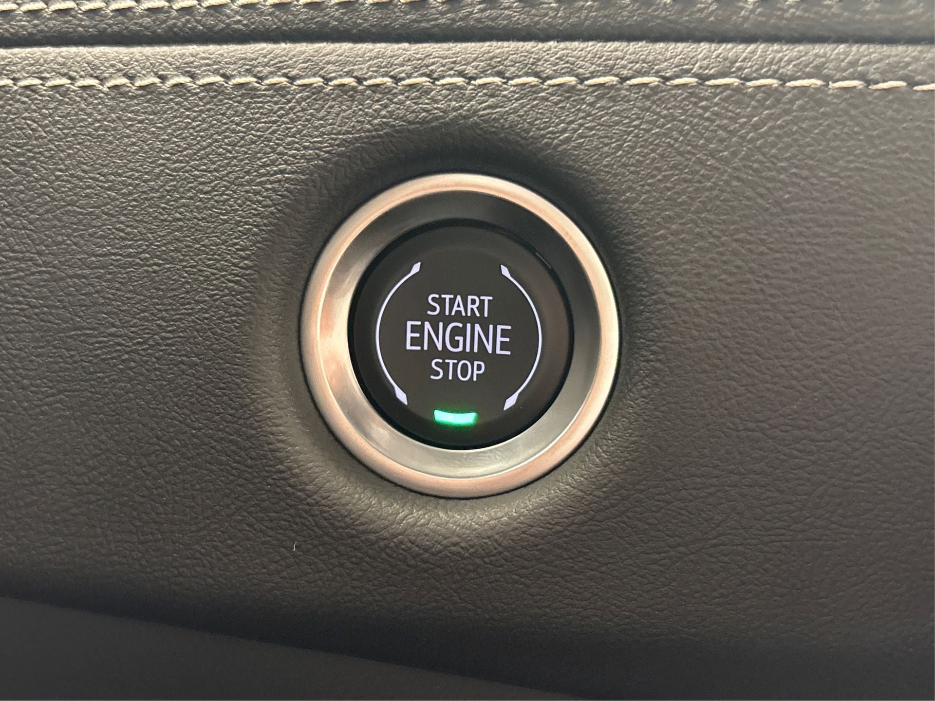 2025 Cadillac Escalade ESV Luxury