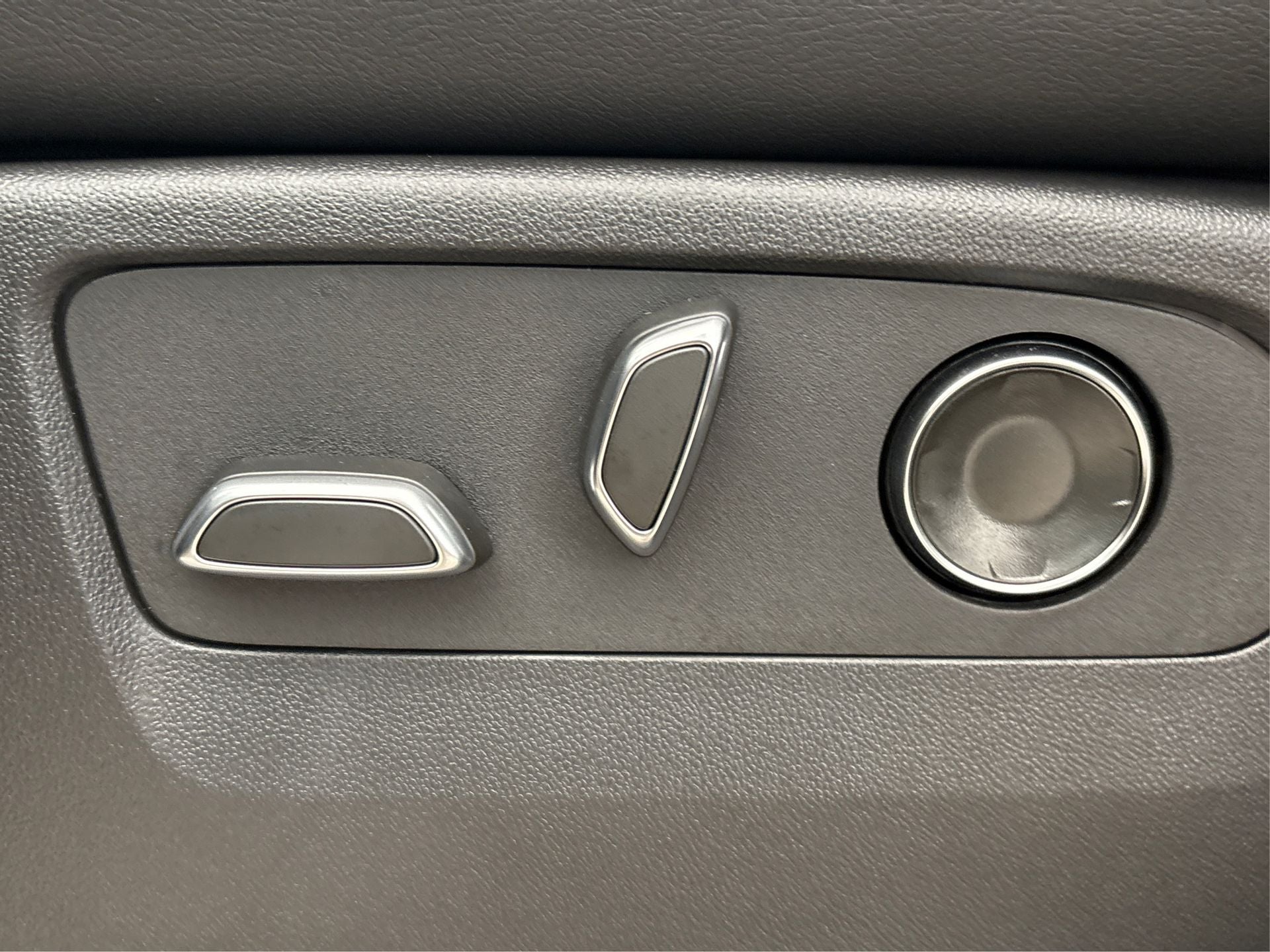 2025 Cadillac Escalade ESV Luxury