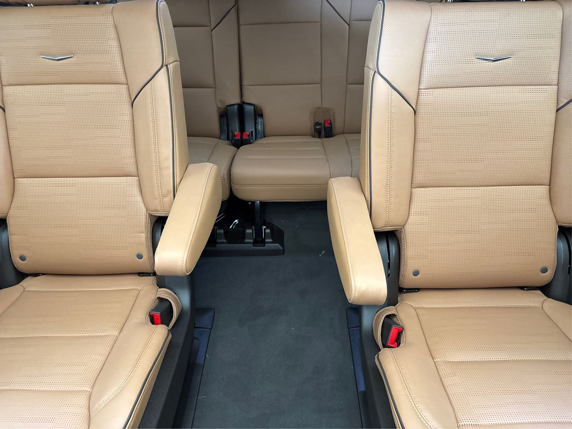 2025 Cadillac Escalade ESV Premium