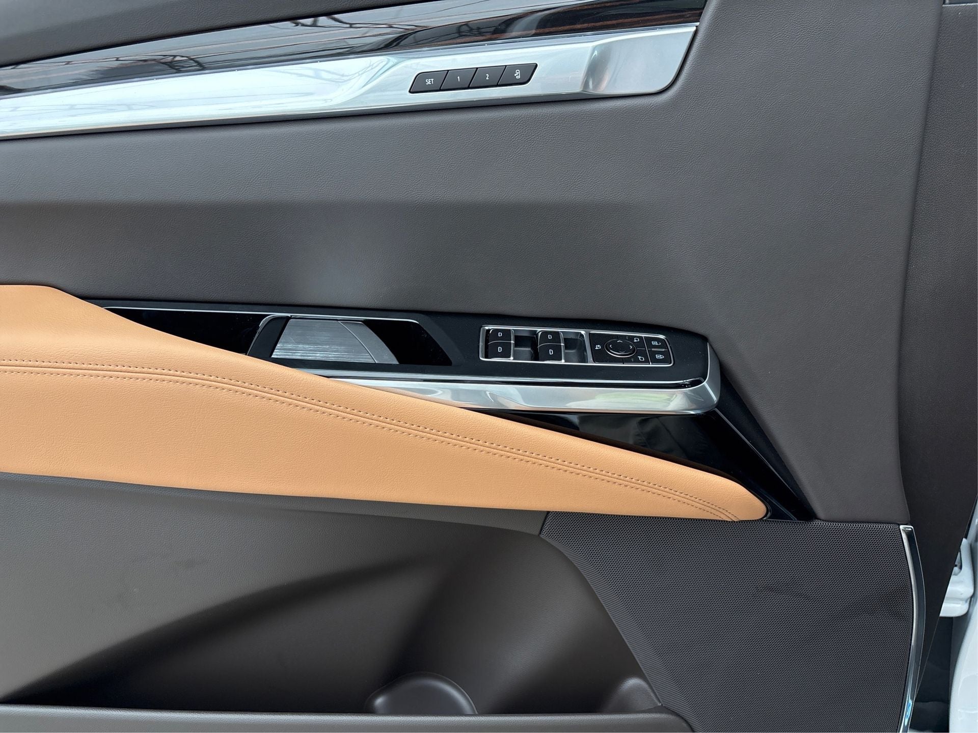 2025 Cadillac Escalade ESV Premium