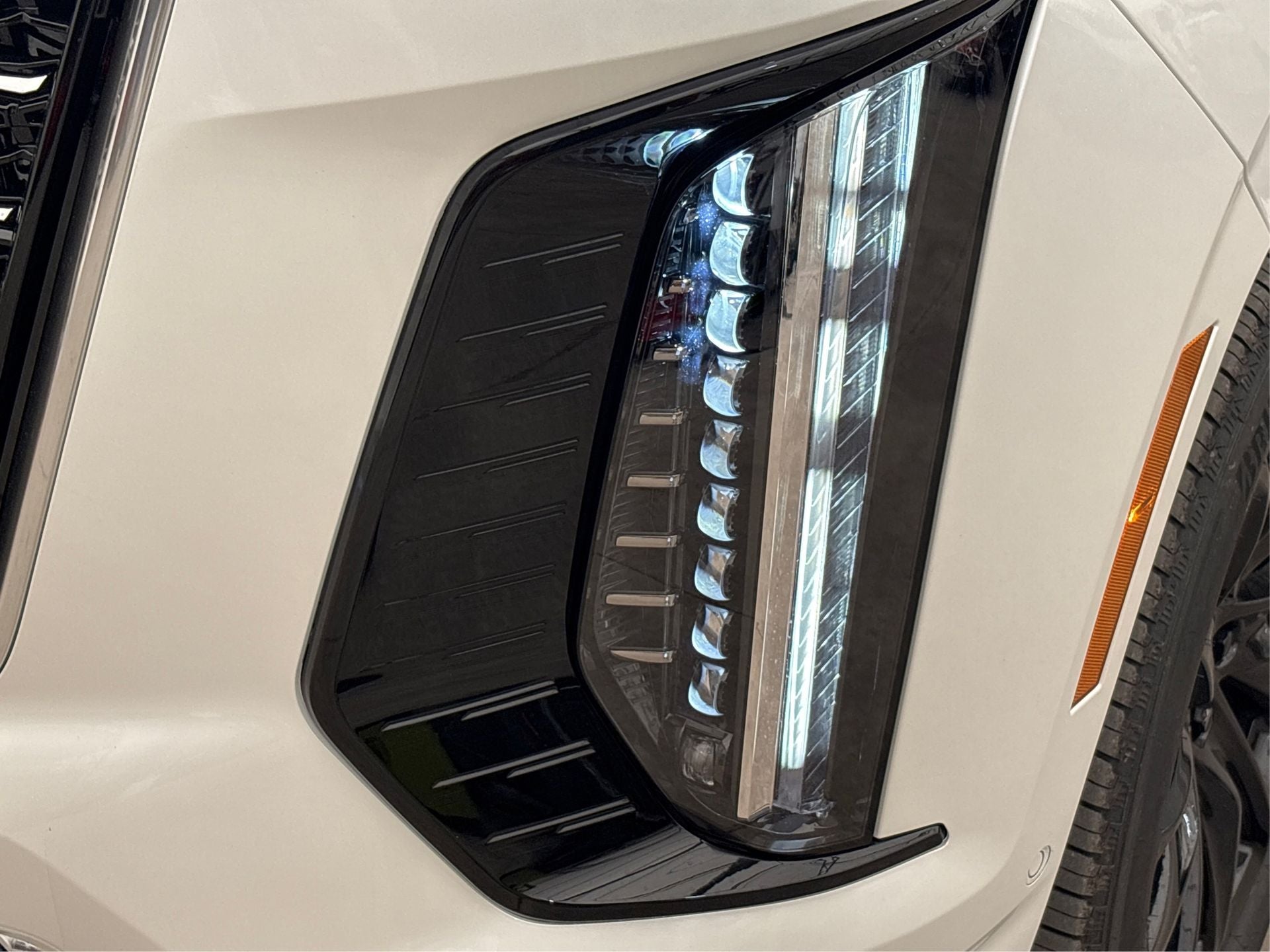 2025 Cadillac Escalade ESV Premium