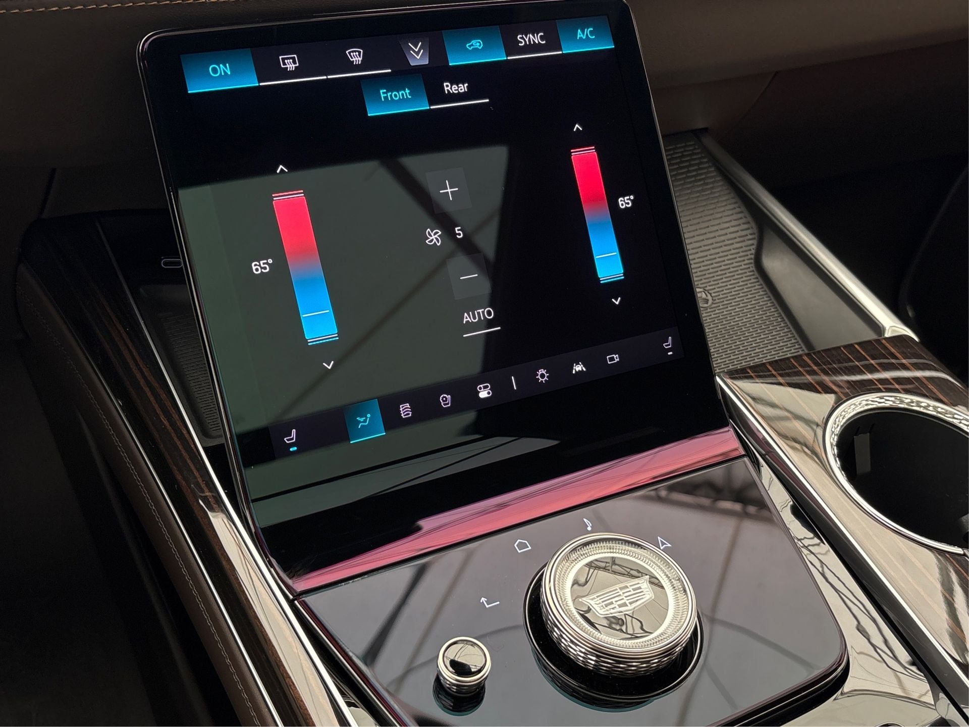 2025 Cadillac Escalade ESV Premium