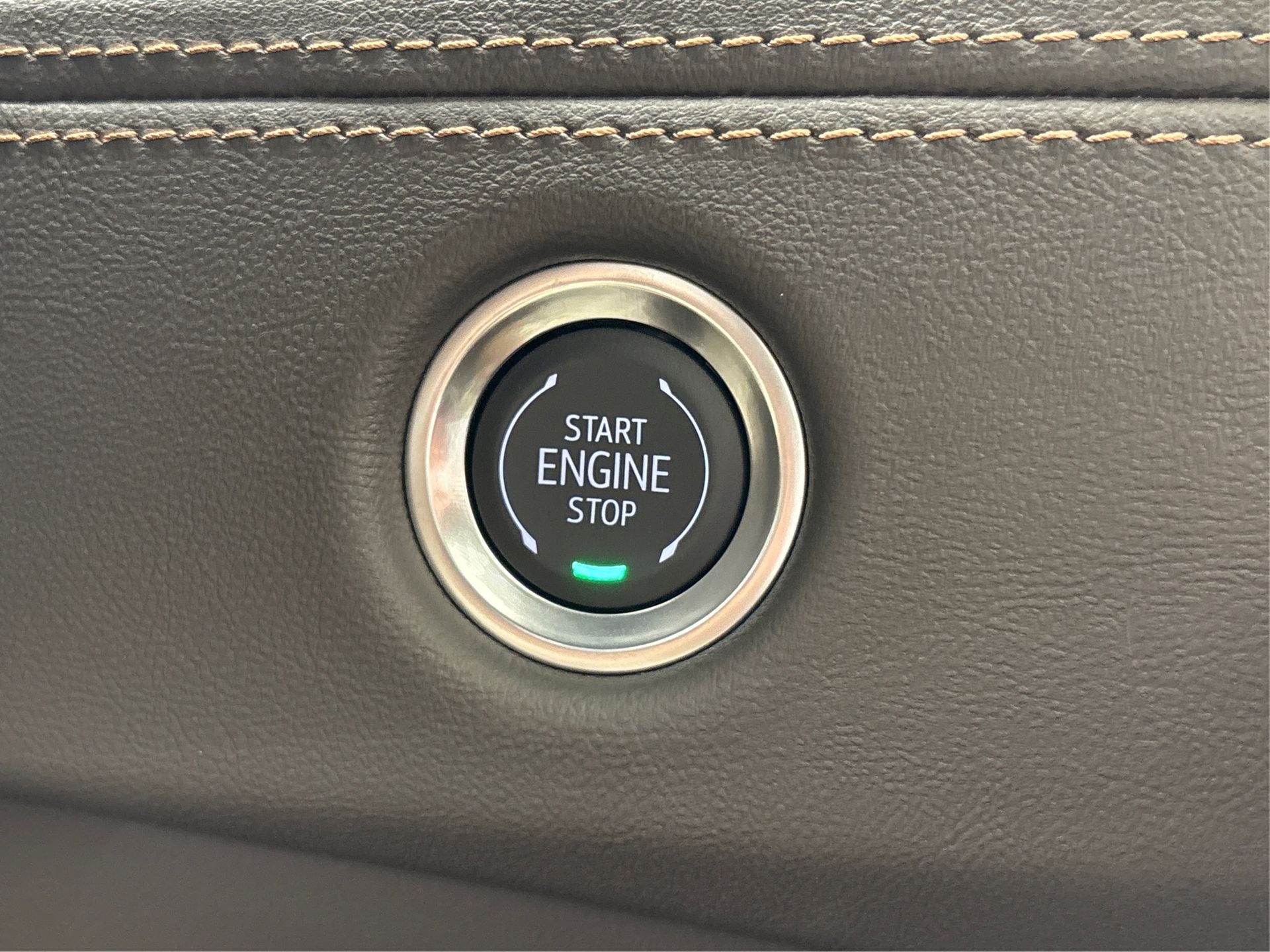 2025 Cadillac Escalade ESV Premium