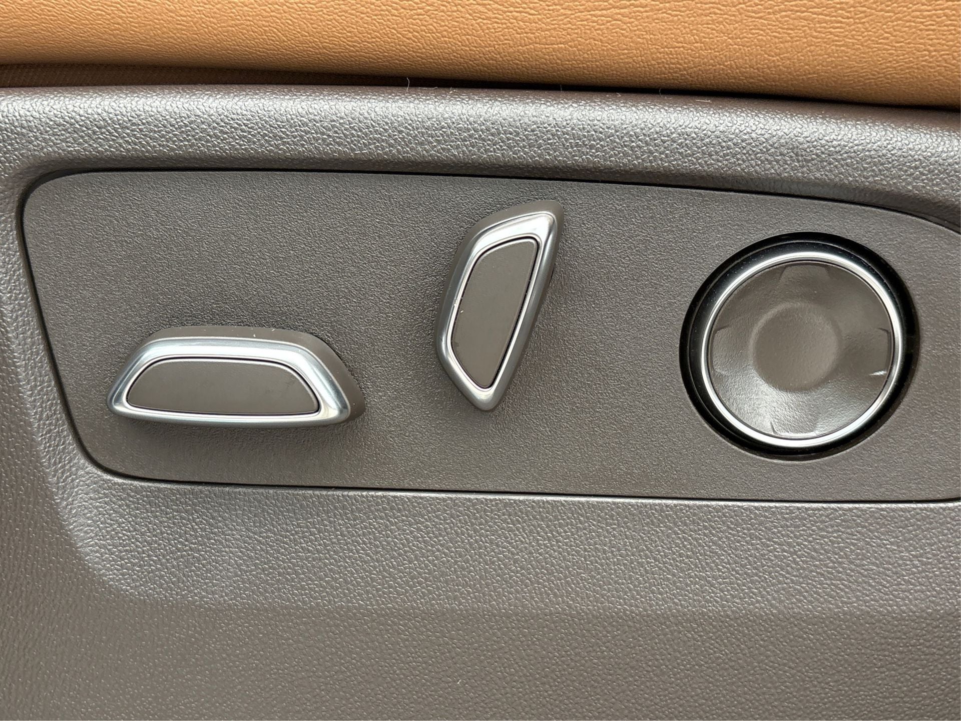 2025 Cadillac Escalade ESV Premium