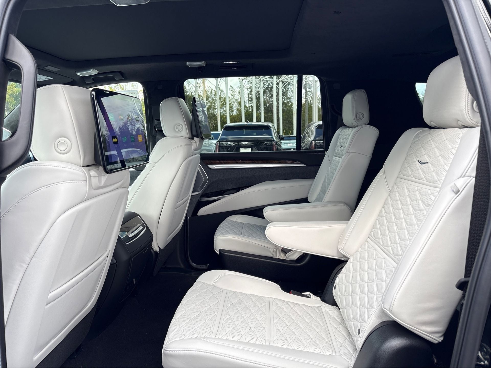 2026 Cadillac Escalade ESV Platinum Edition