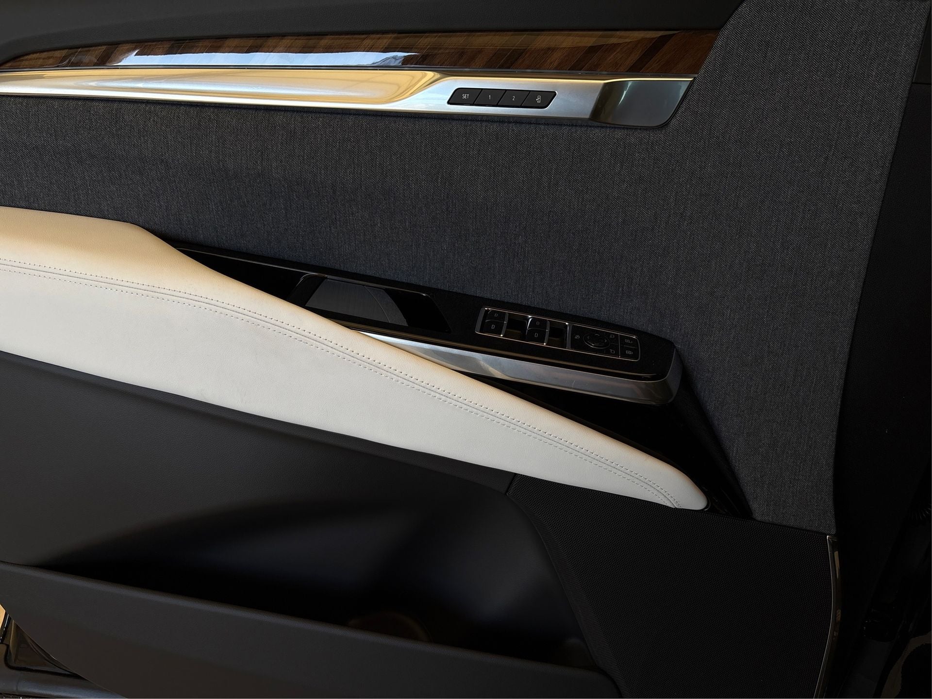 2026 Cadillac Escalade ESV Platinum Edition