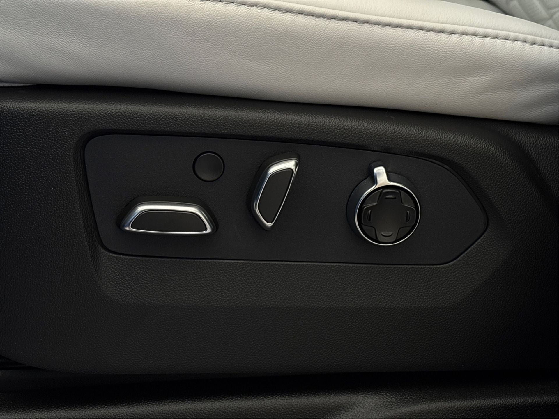 2026 Cadillac Escalade ESV Platinum Edition