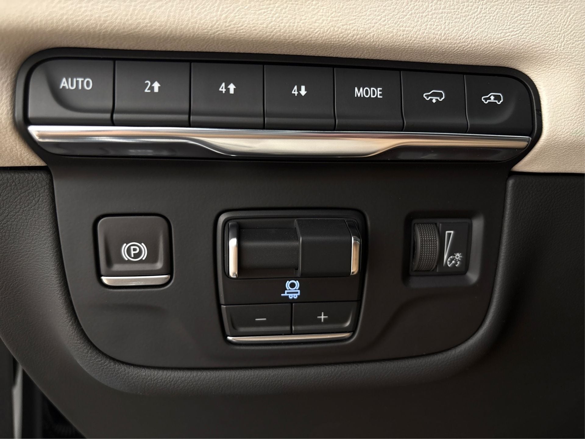 2025 Cadillac Escalade ESV Sport