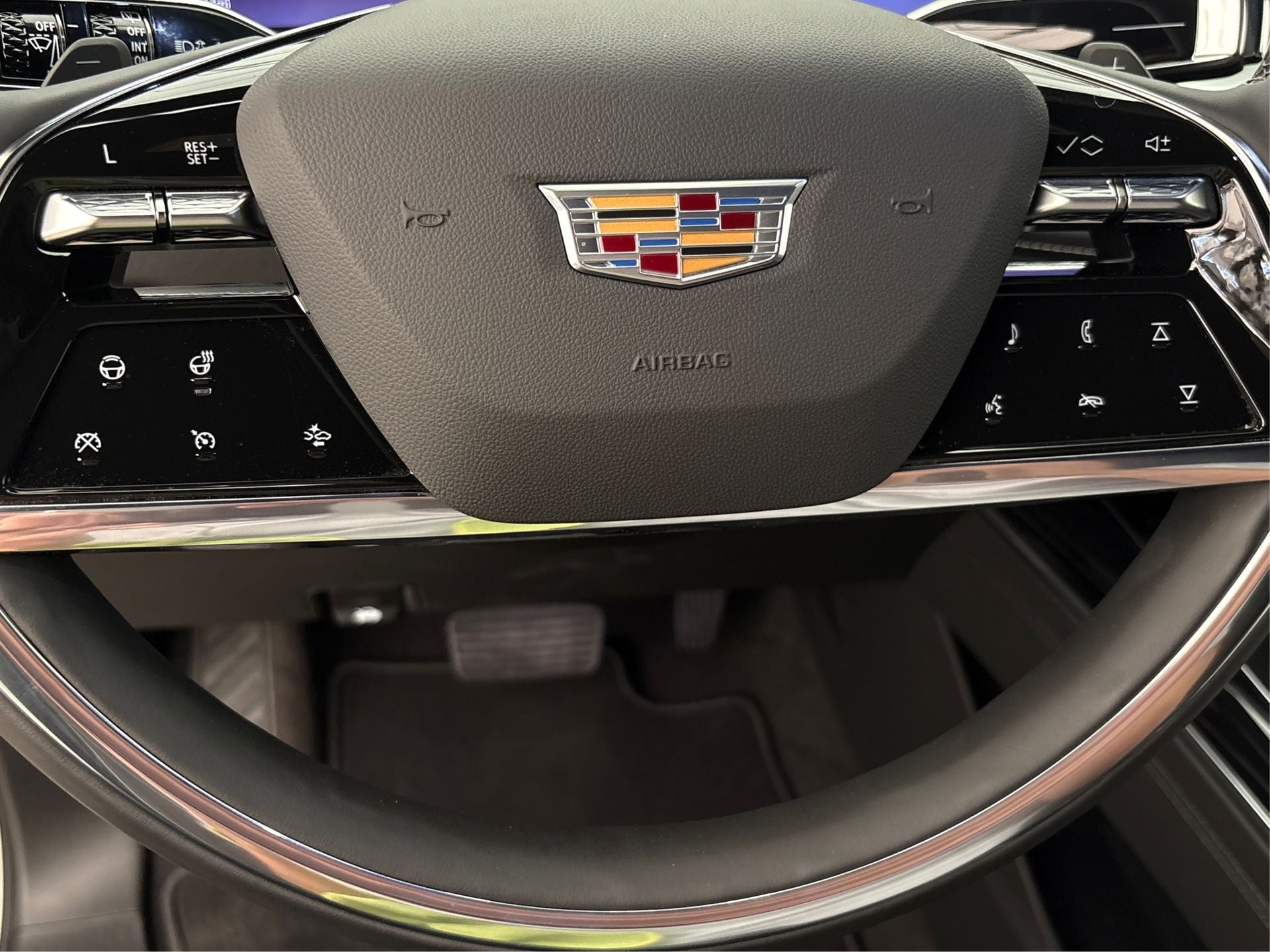 2025 Cadillac Escalade ESV Sport