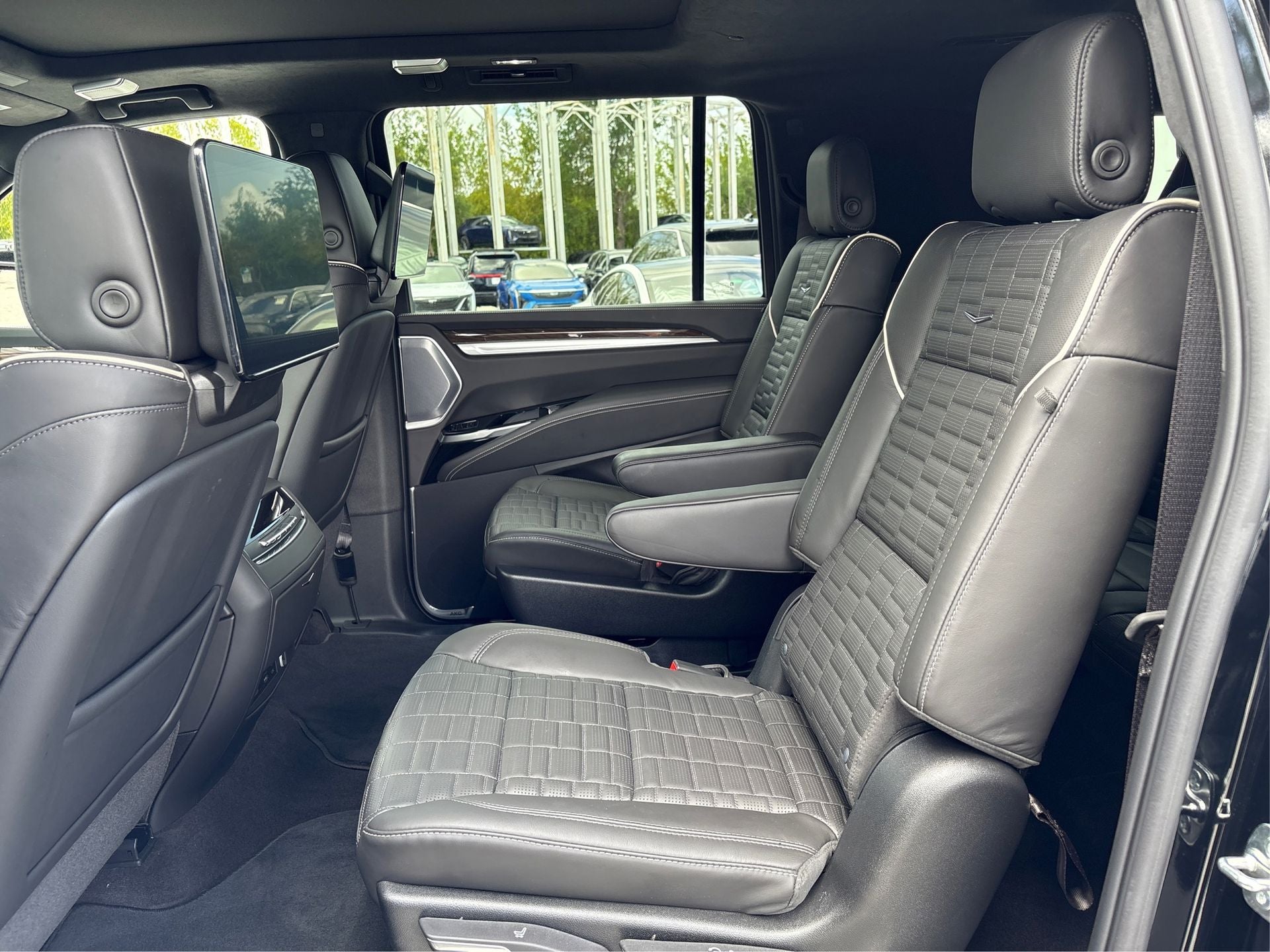 2026 Cadillac Escalade ESV Platinum Edition