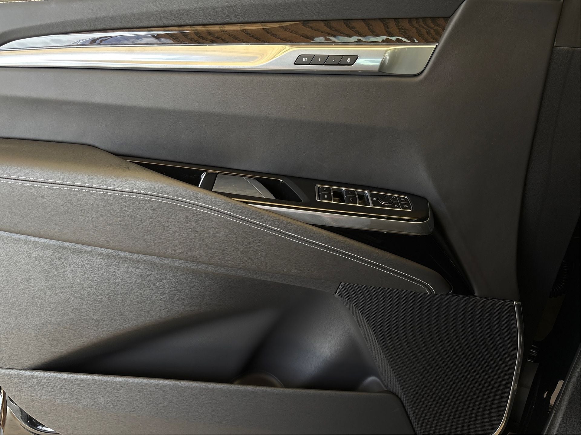 2026 Cadillac Escalade ESV Platinum Edition