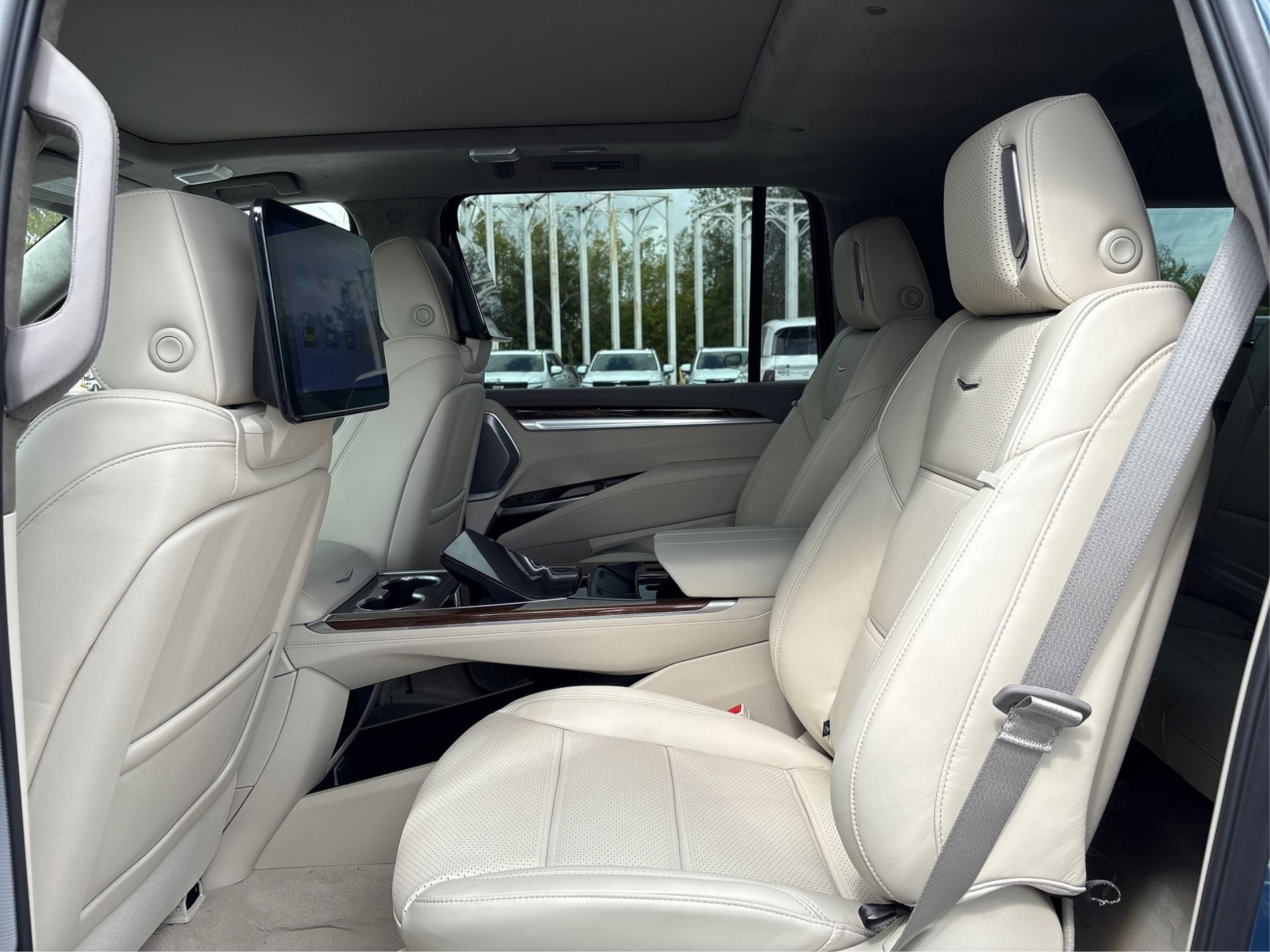 2026 Cadillac Escalade ESV Platinum Edition