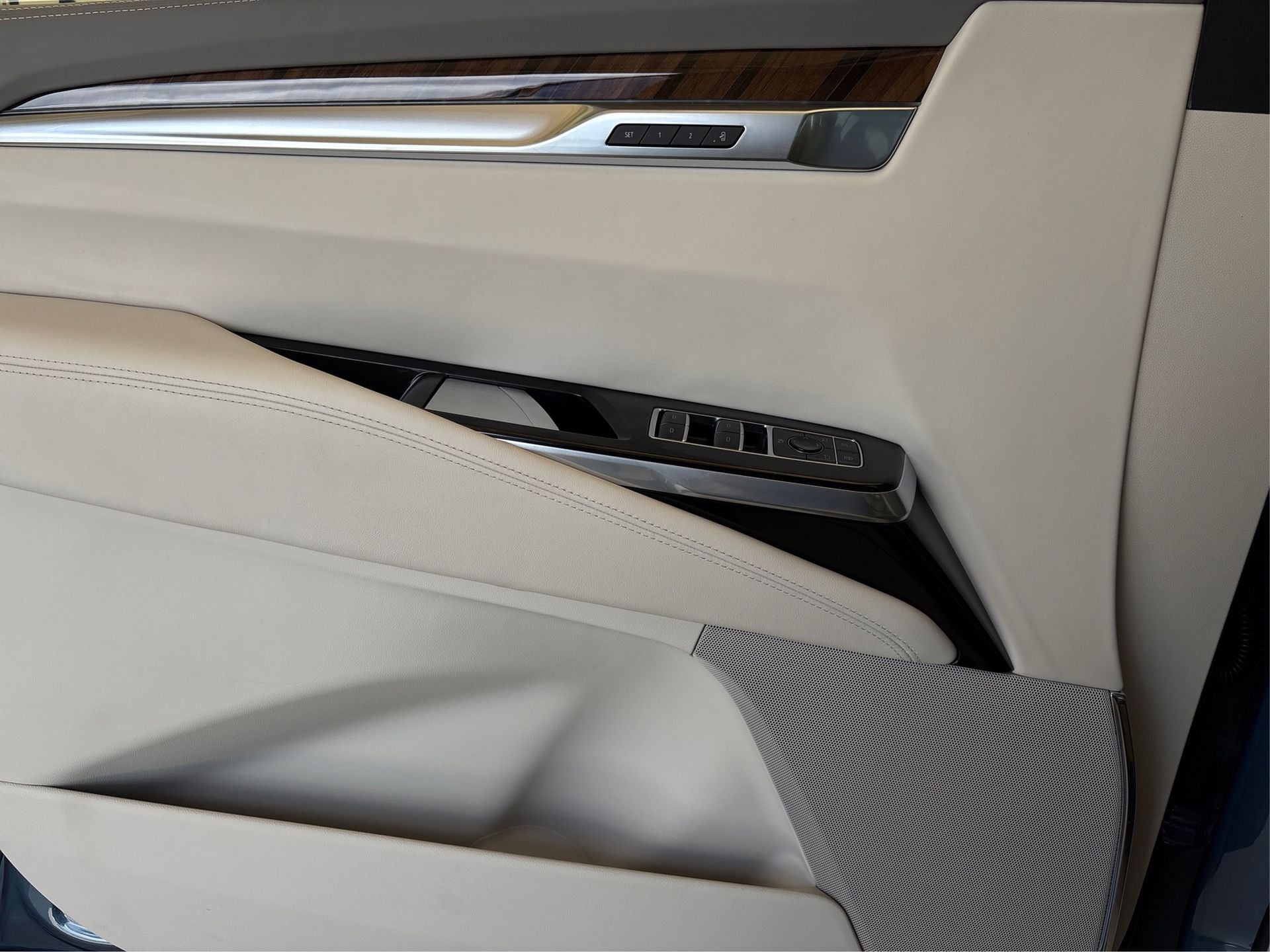 2026 Cadillac Escalade ESV Platinum Edition