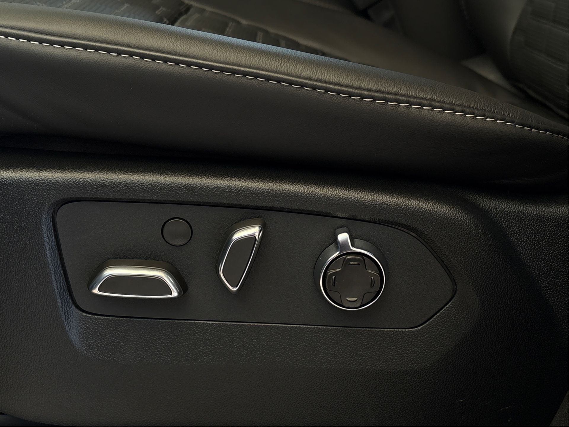 2026 Cadillac Escalade ESV Platinum Edition