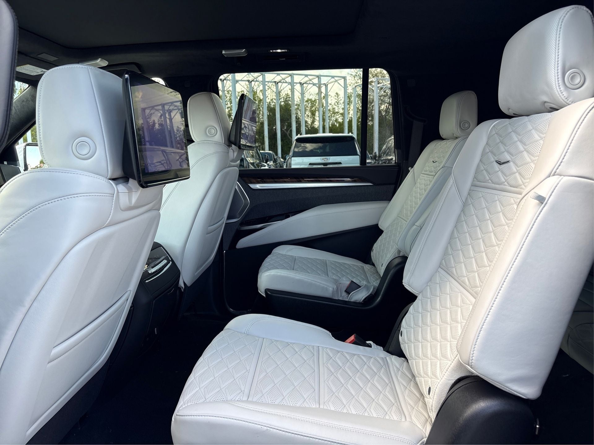 2026 Cadillac Escalade ESV Platinum Edition