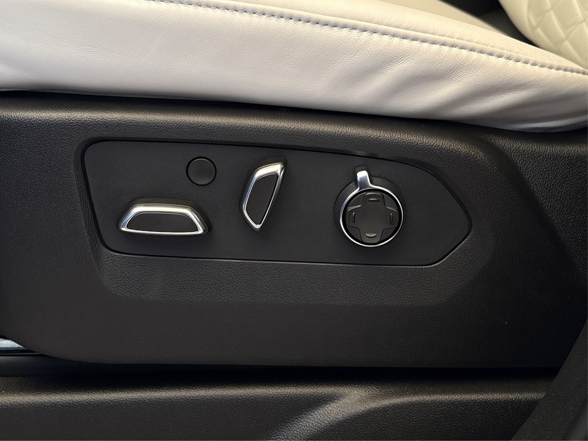 2026 Cadillac Escalade ESV Platinum Edition