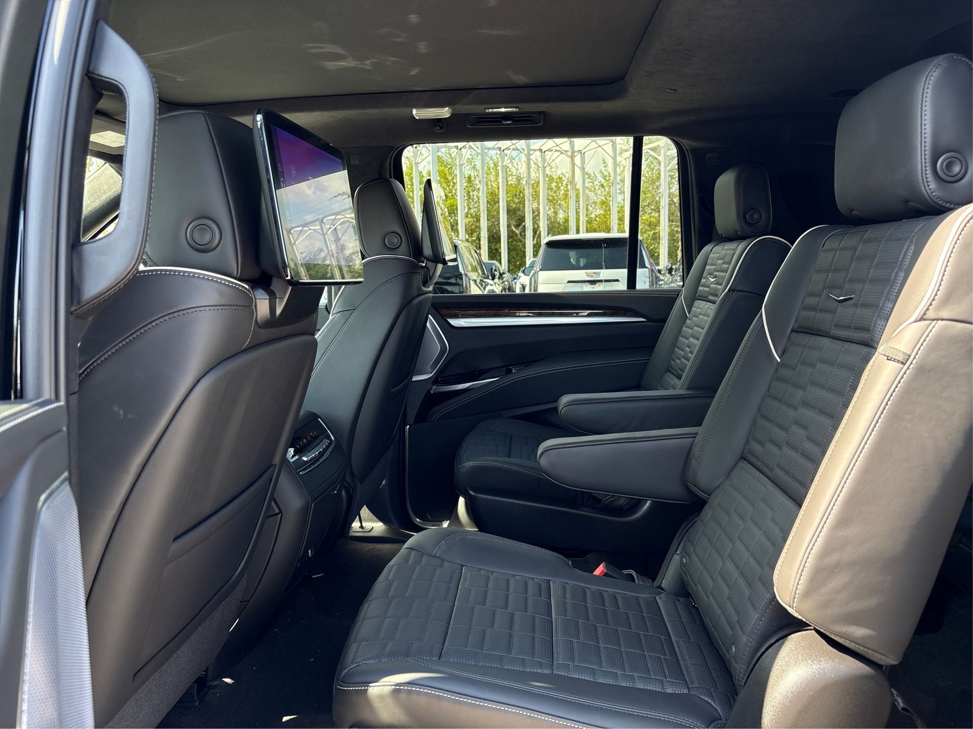 2026 Cadillac Escalade ESV Platinum Edition