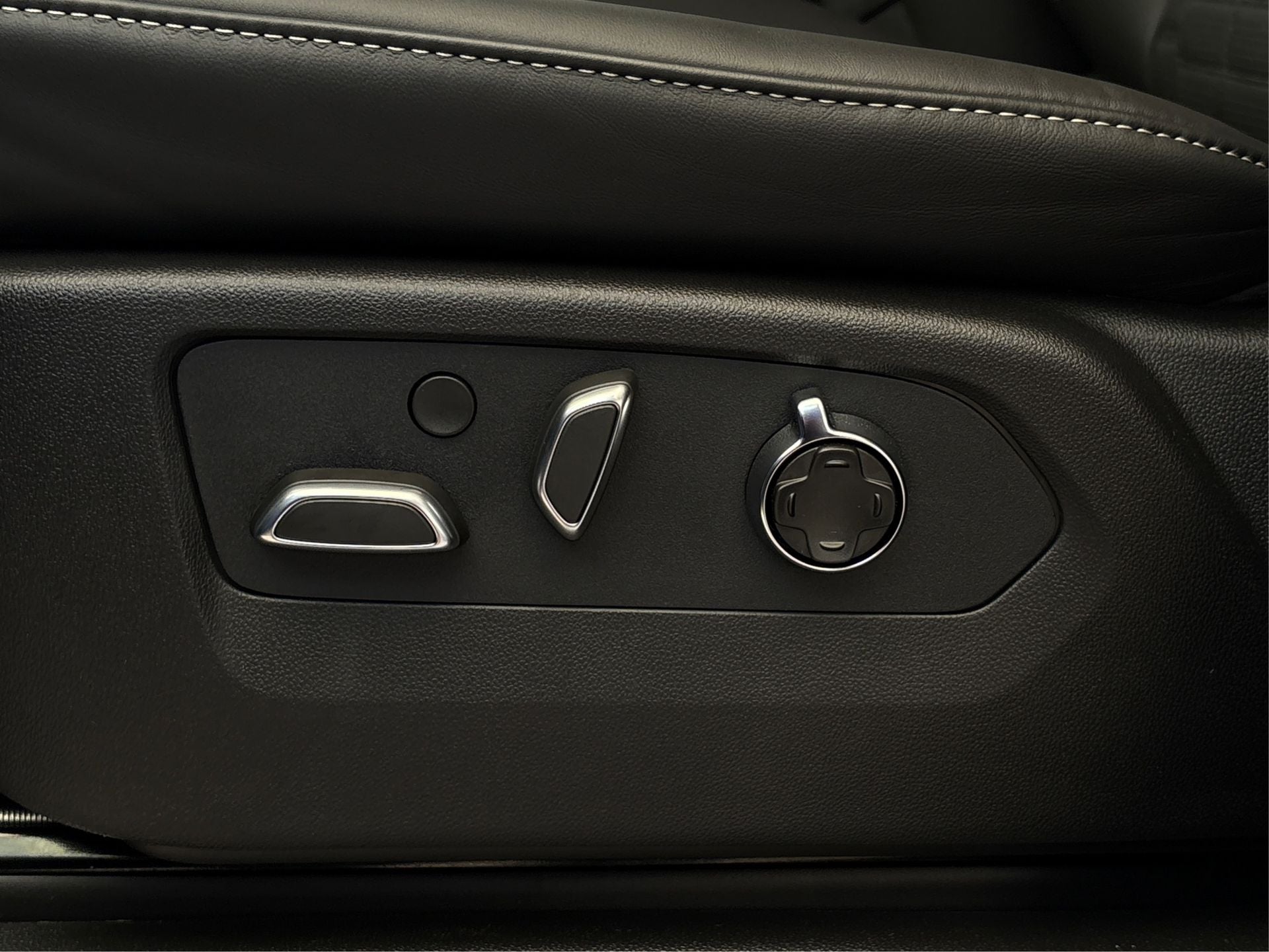 2026 Cadillac Escalade ESV Platinum Edition