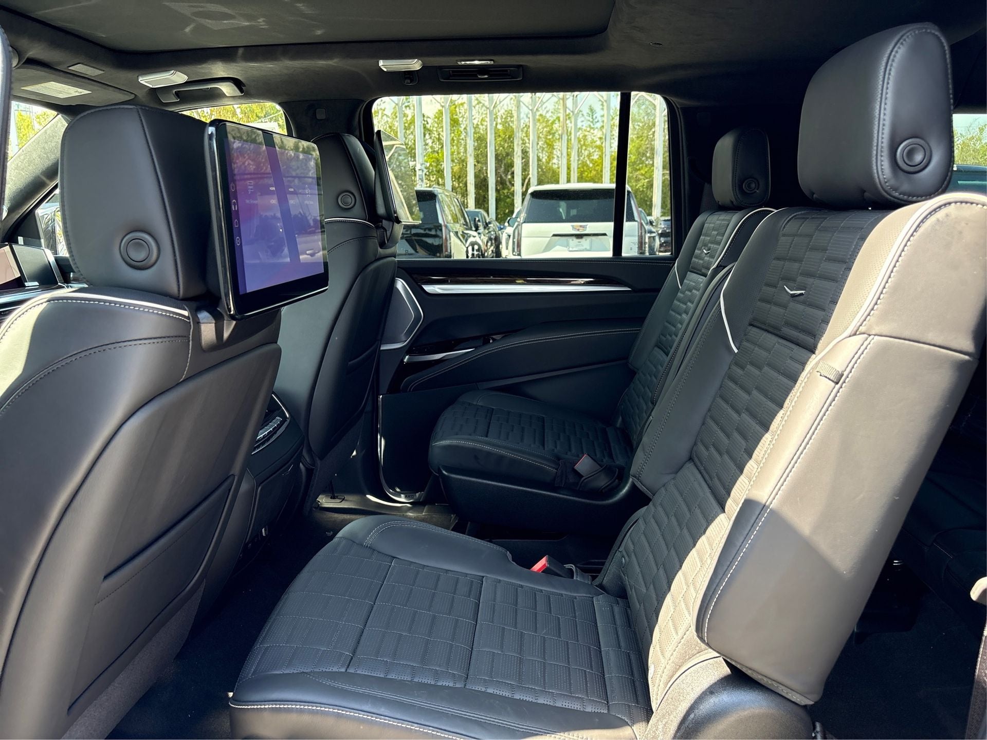 2026 Cadillac Escalade ESV Platinum Edition