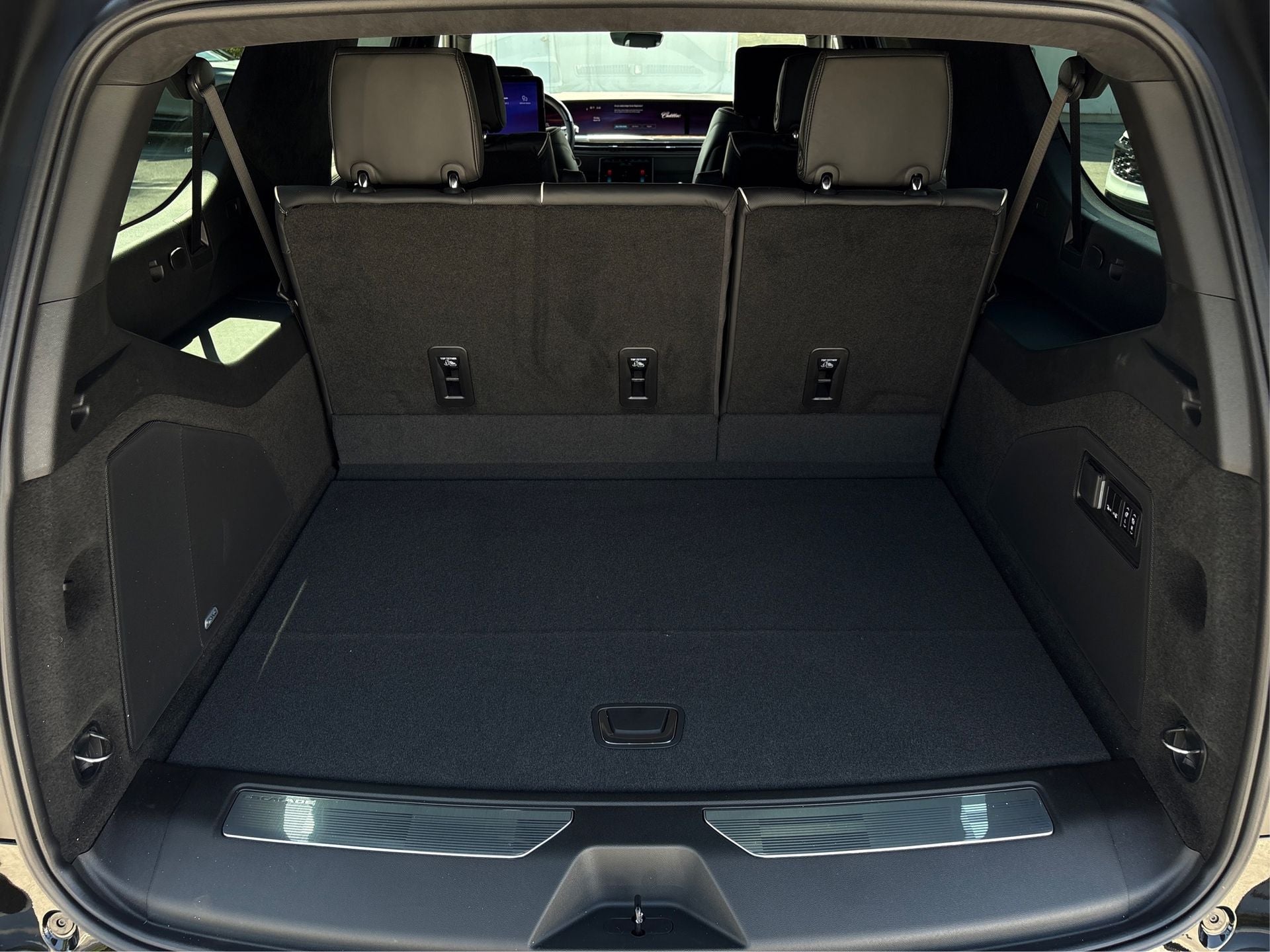 2026 Cadillac Escalade ESV Platinum Edition