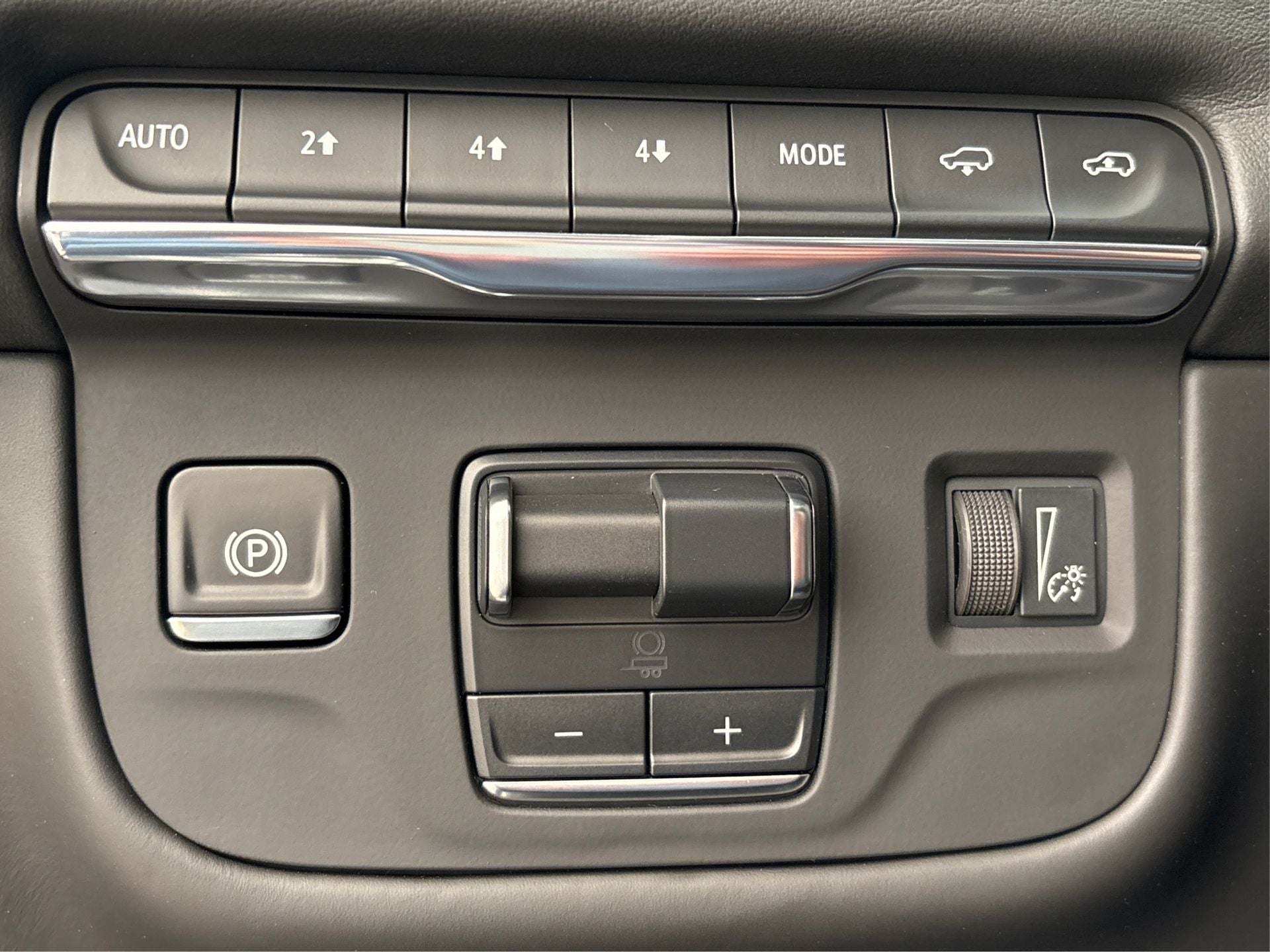 2025 Cadillac Escalade ESV Sport Platinum