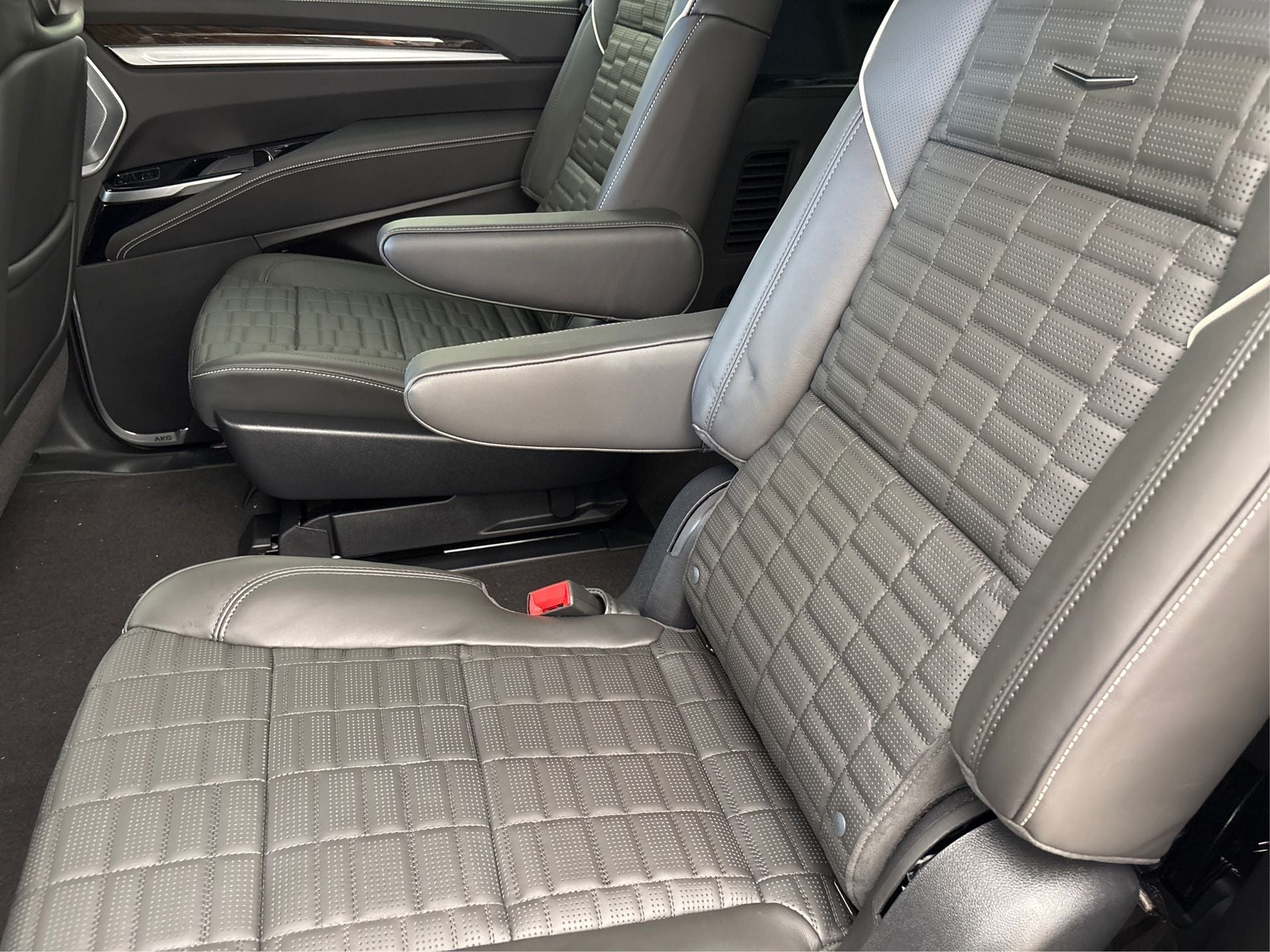 2025 Cadillac Escalade ESV Sport Platinum