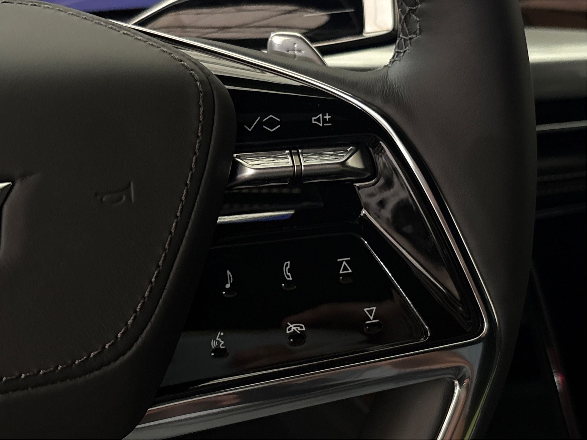 2025 Cadillac Escalade ESV Sport Platinum