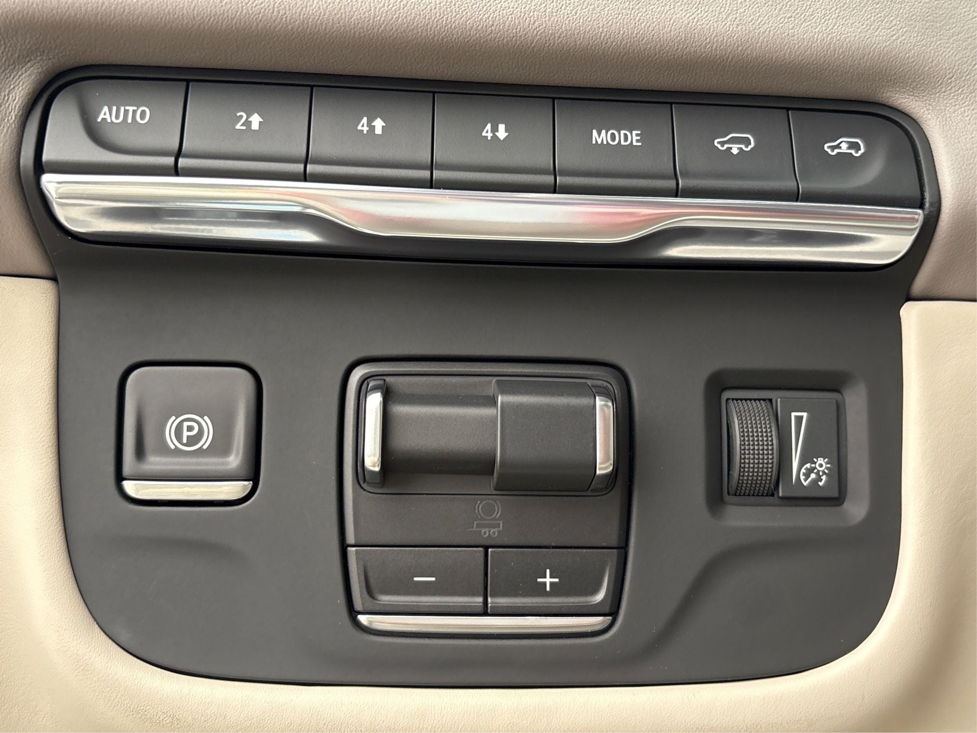 2025 Cadillac Escalade ESV Sport Platinum