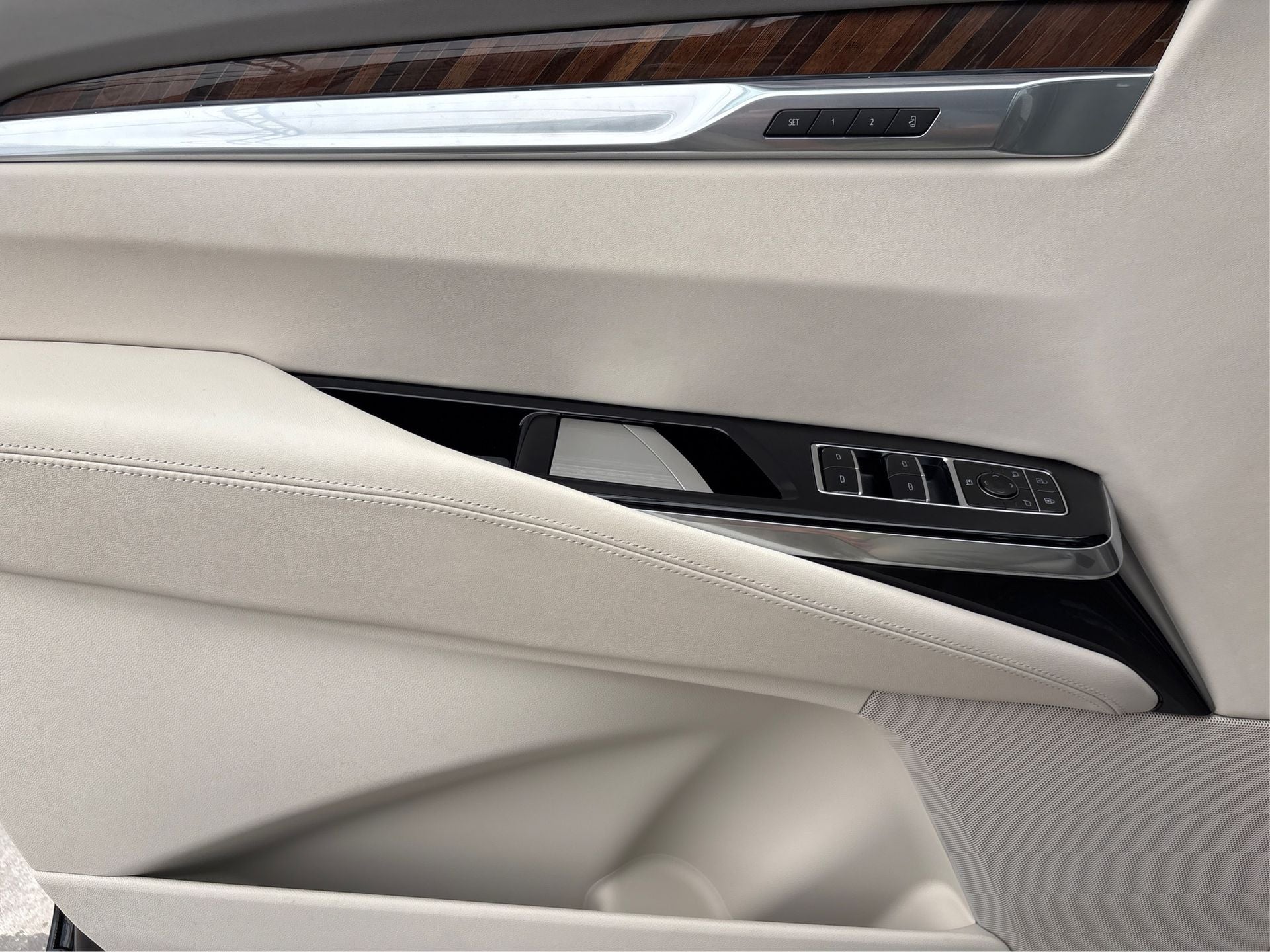 2025 Cadillac Escalade ESV Sport Platinum