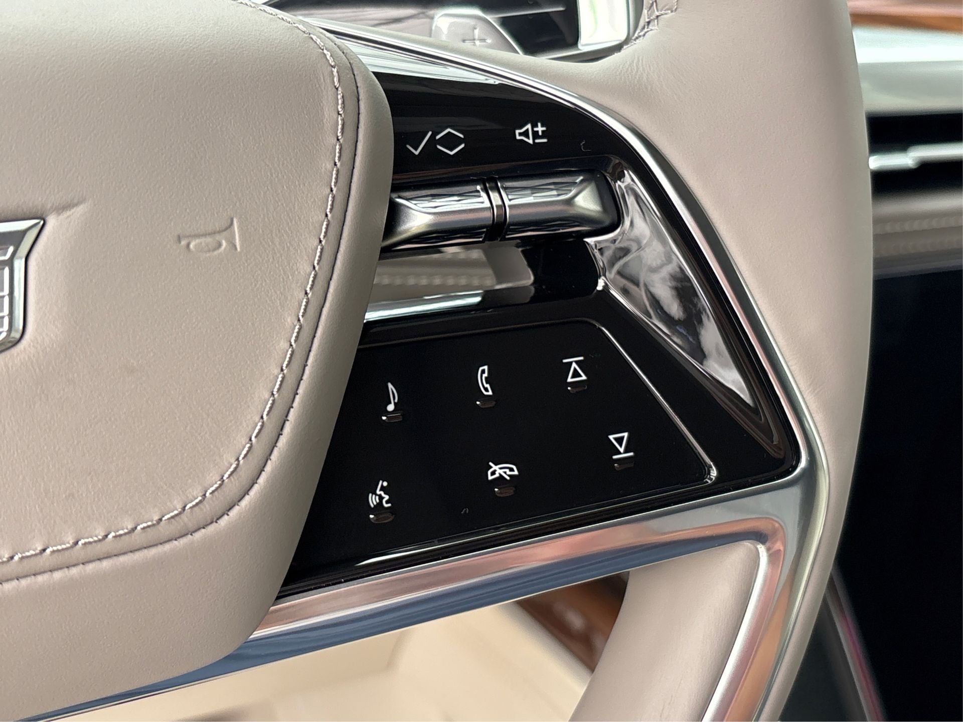 2025 Cadillac Escalade ESV Sport Platinum