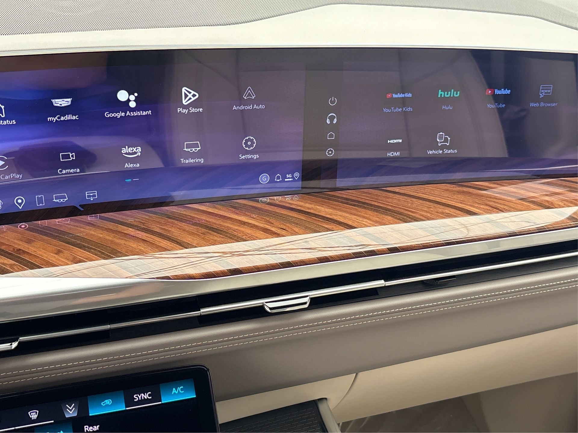 2025 Cadillac Escalade ESV Sport Platinum