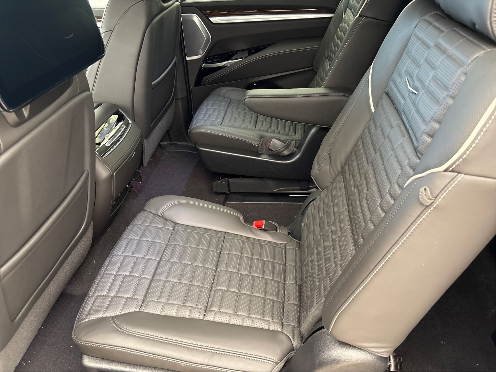 2025 Cadillac Escalade ESV Sport Platinum