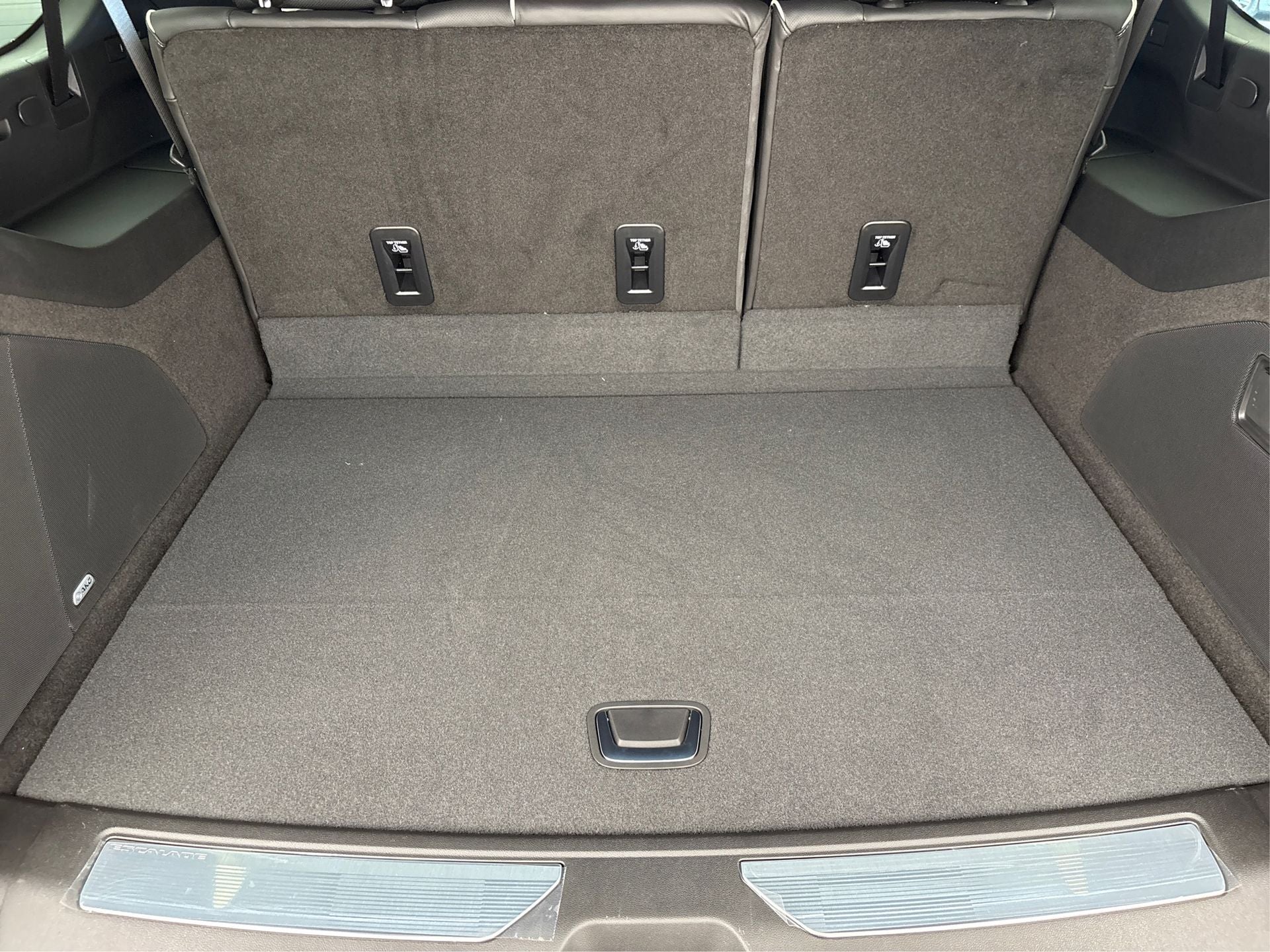 2025 Cadillac Escalade ESV Sport Platinum