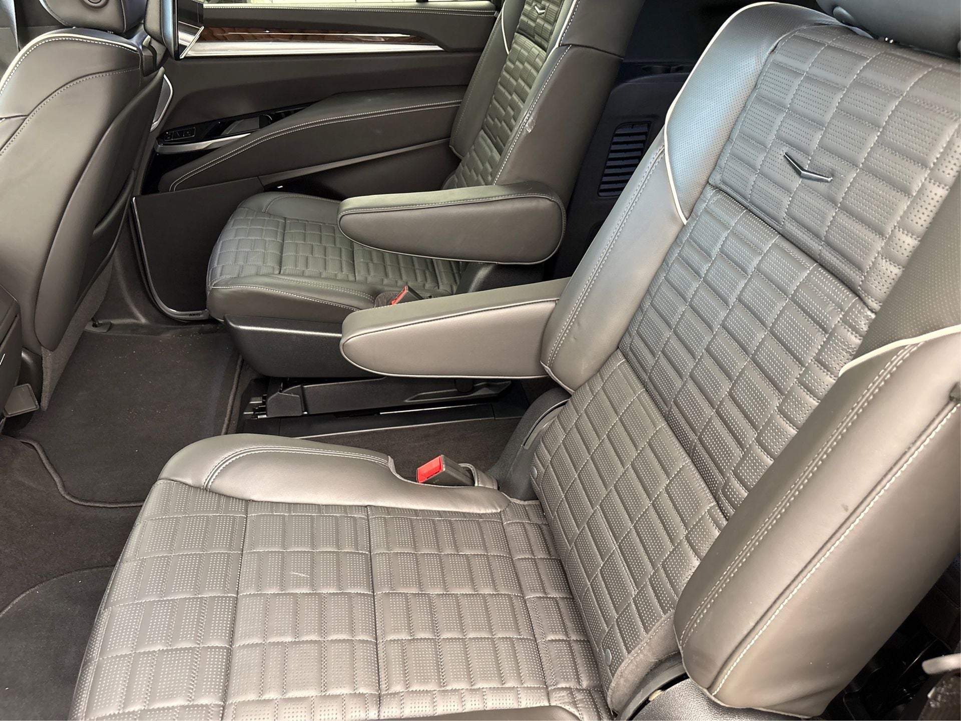 2025 Cadillac Escalade ESV Sport Platinum