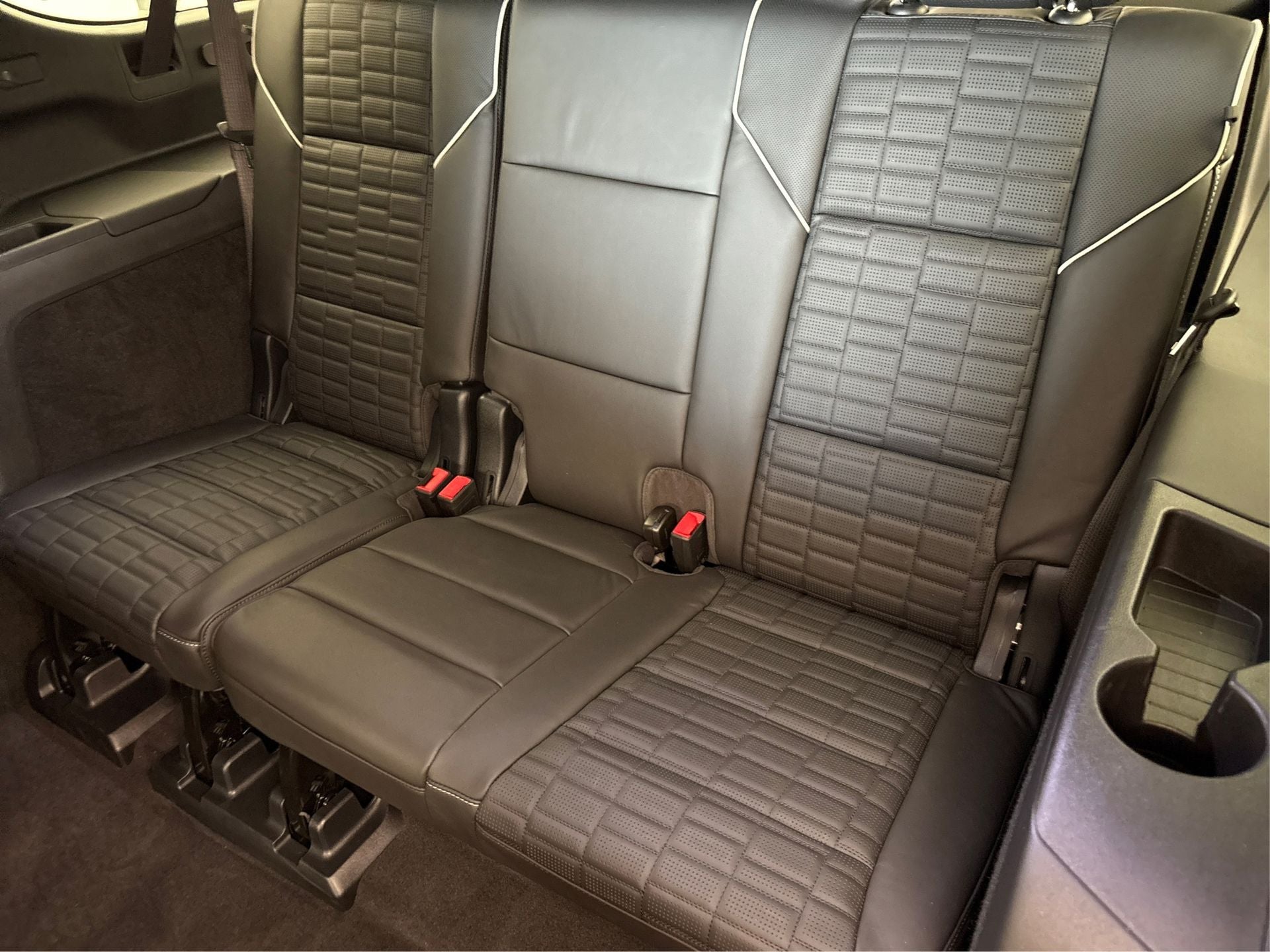 2025 Cadillac Escalade ESV Sport Platinum