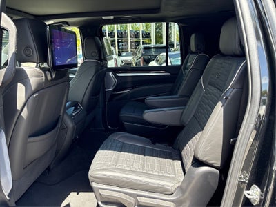 2025 Cadillac Escalade ESV Sport Platinum