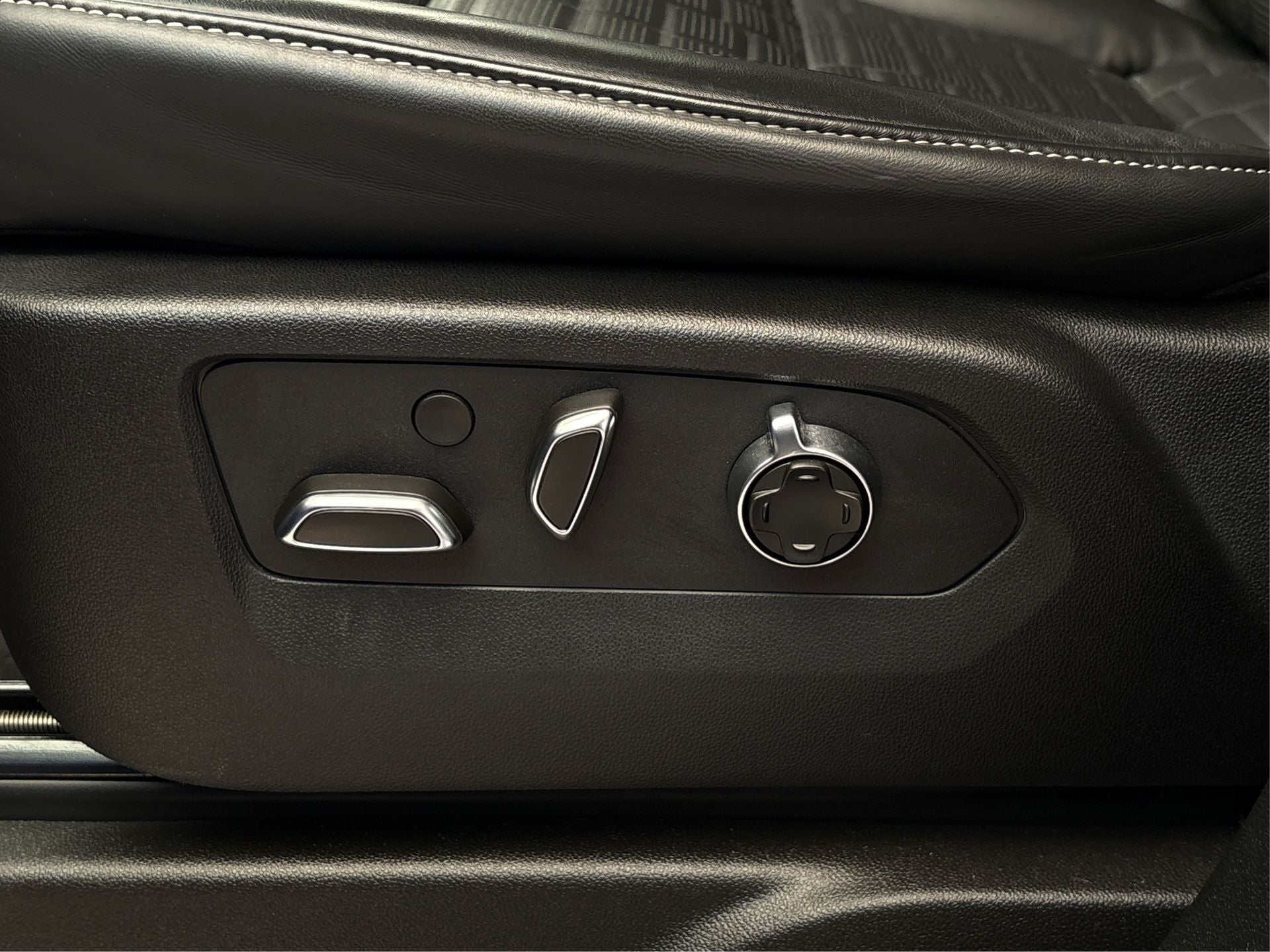 2025 Cadillac Escalade ESV Sport Platinum