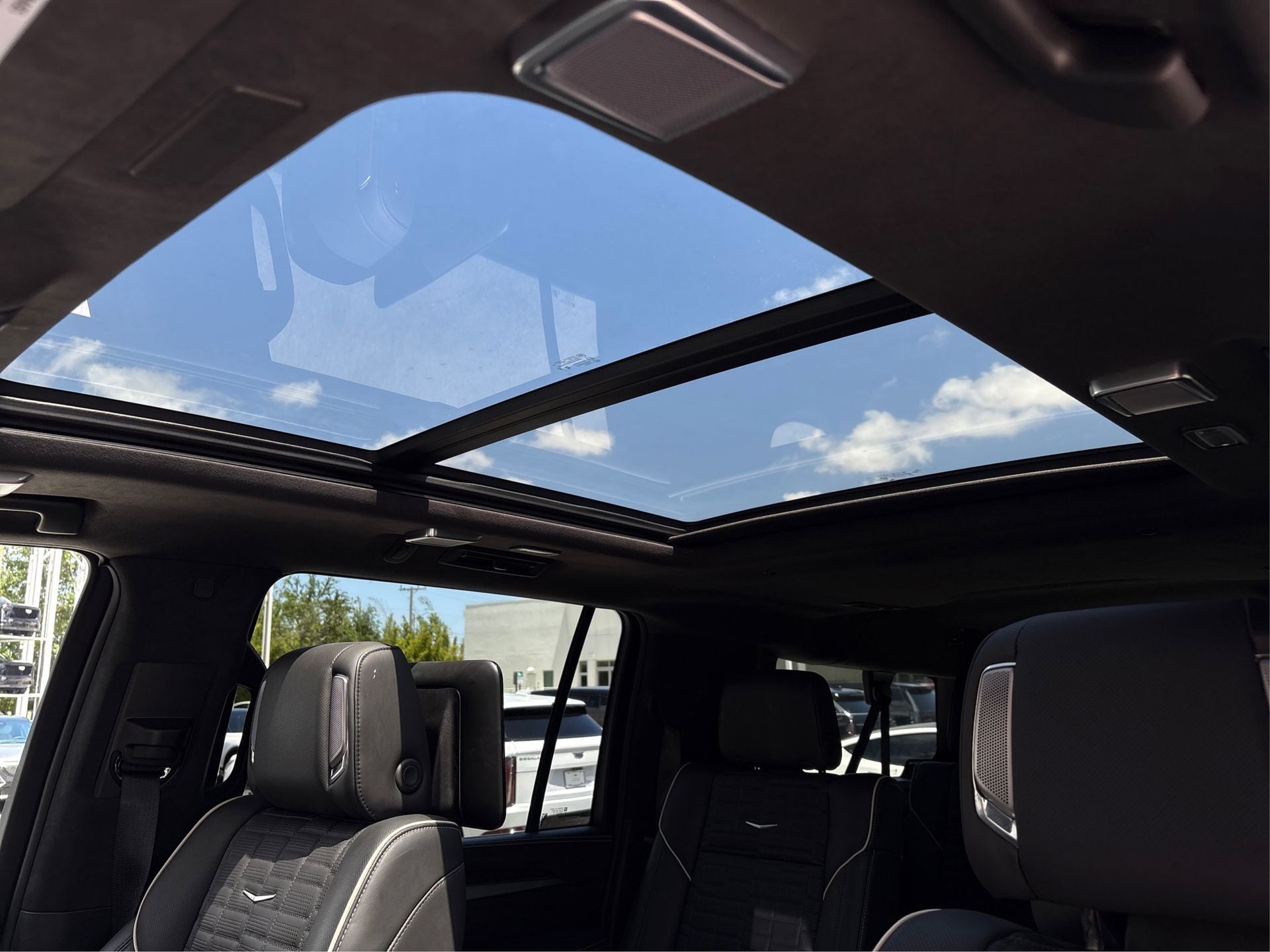 2025 Cadillac Escalade ESV Sport Platinum