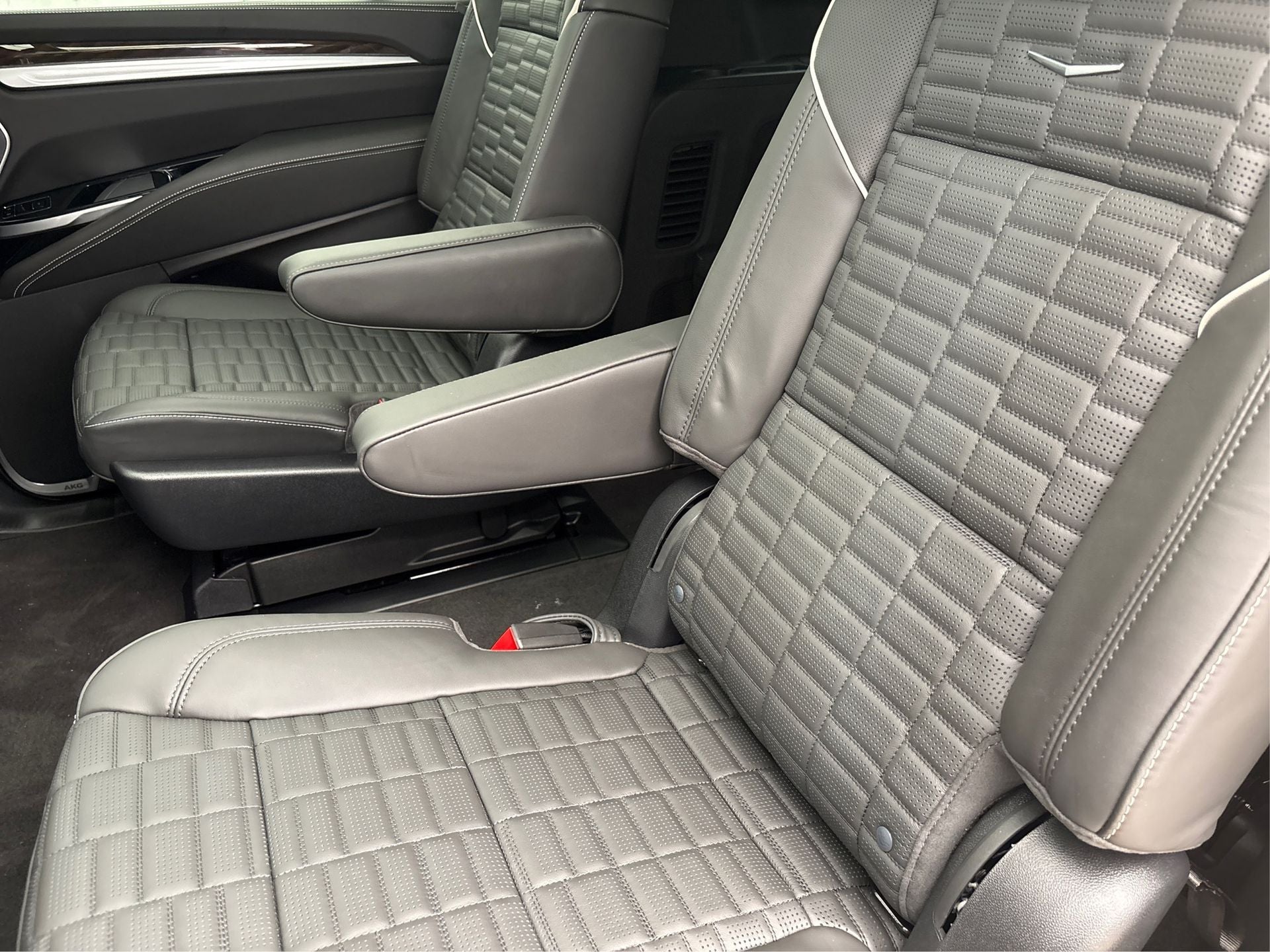 2025 Cadillac Escalade ESV Sport Platinum