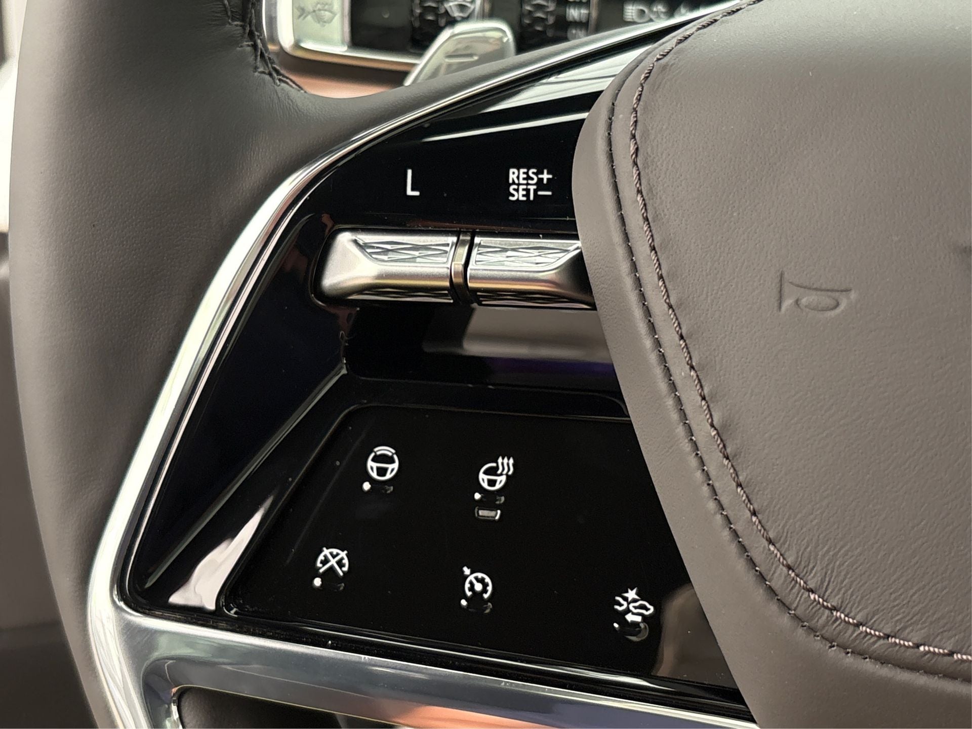 2025 Cadillac Escalade ESV Sport Platinum