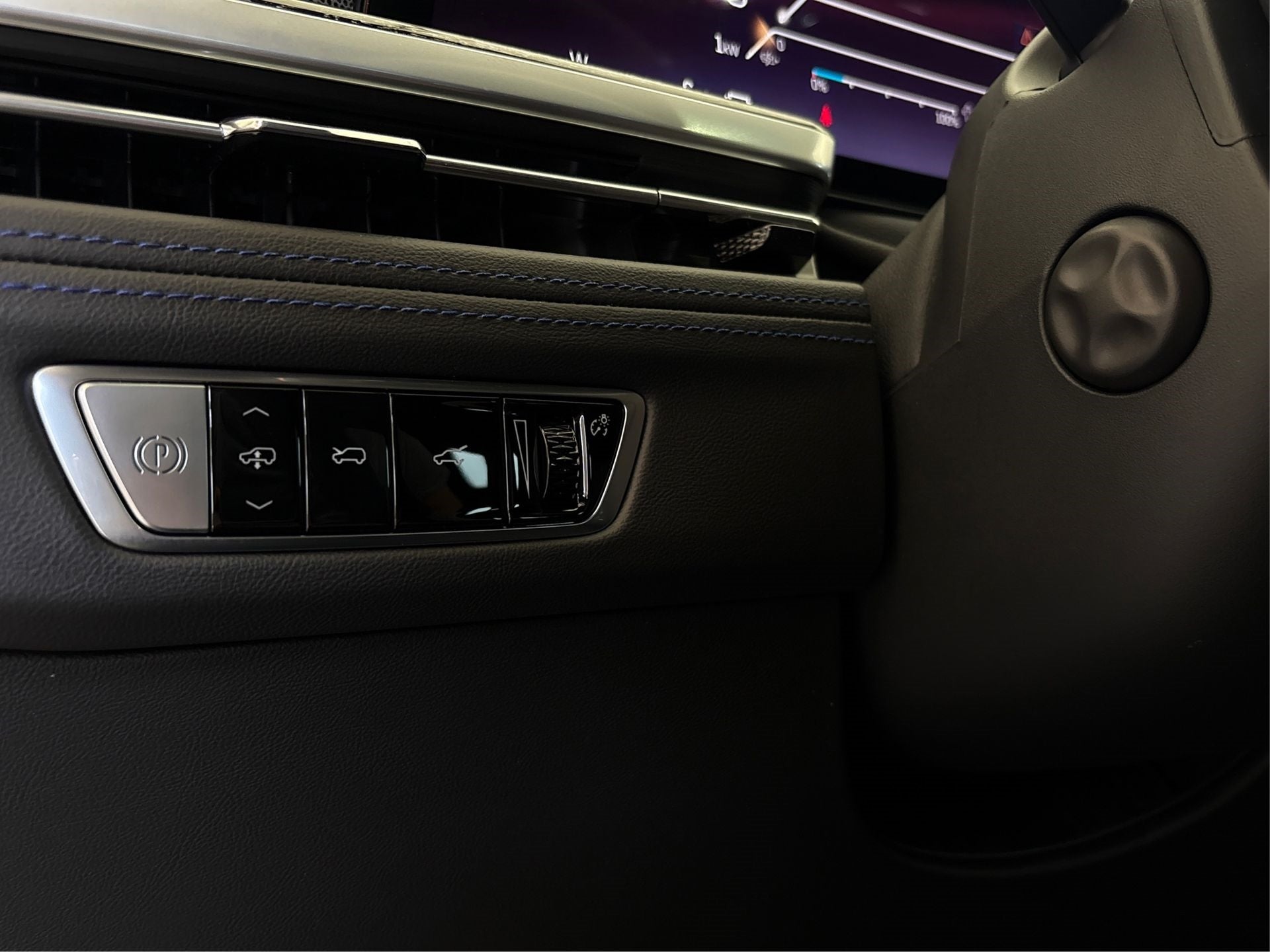 2025 Cadillac ESCALADE IQ Luxury 1