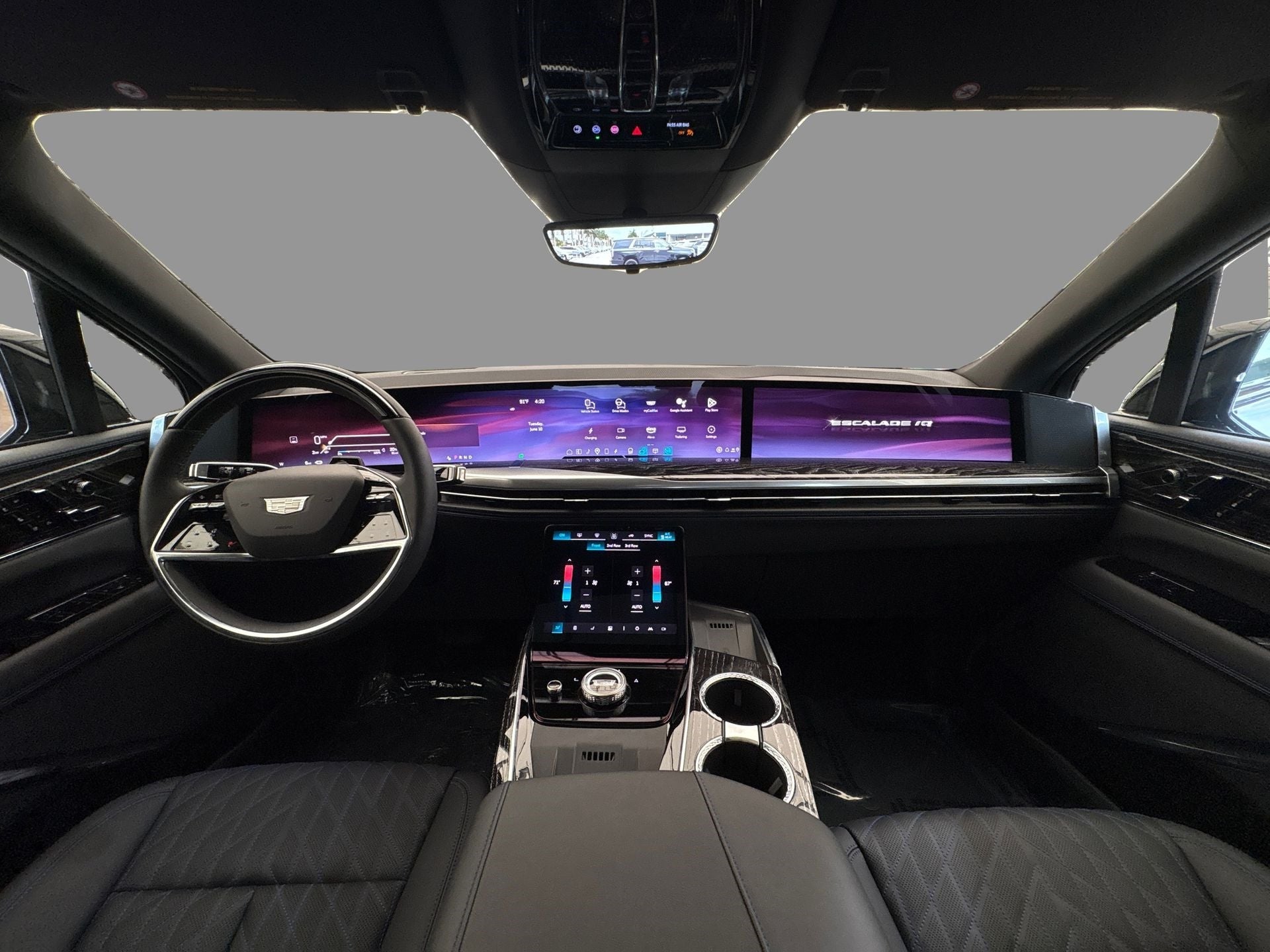 2025 Cadillac ESCALADE IQ Luxury 1