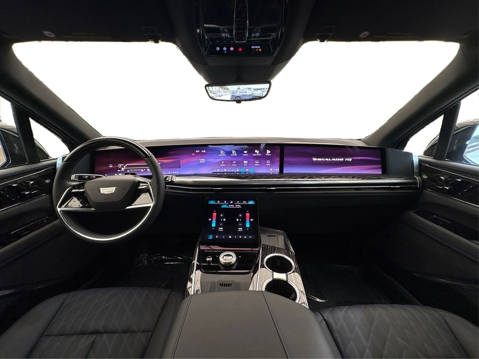 2025 Cadillac ESCALADE IQ Luxury 1