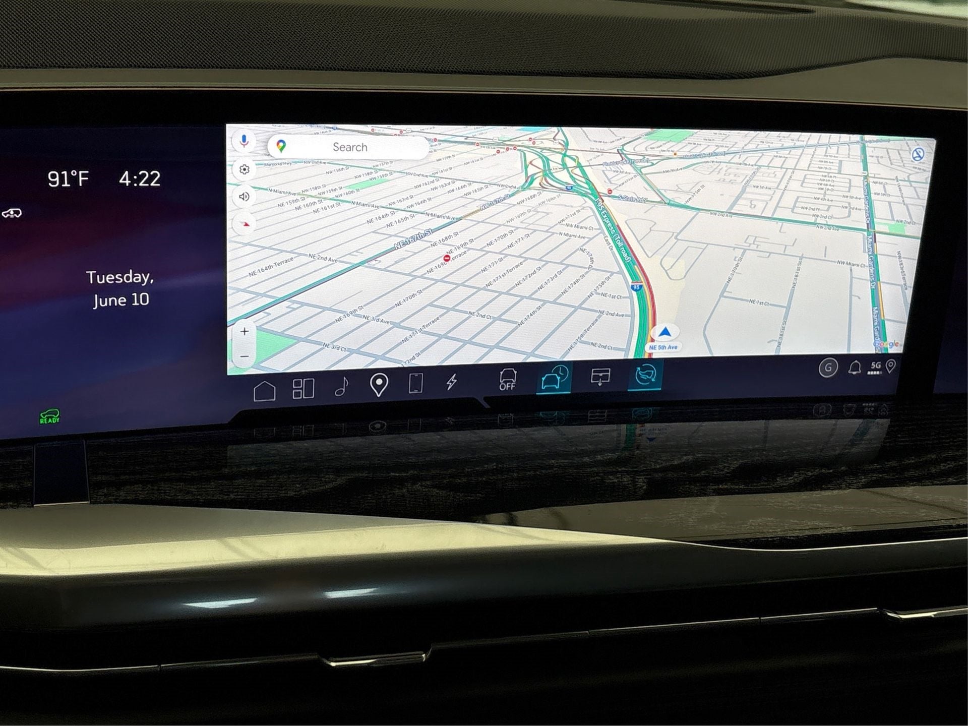 2025 Cadillac ESCALADE IQ Luxury 1